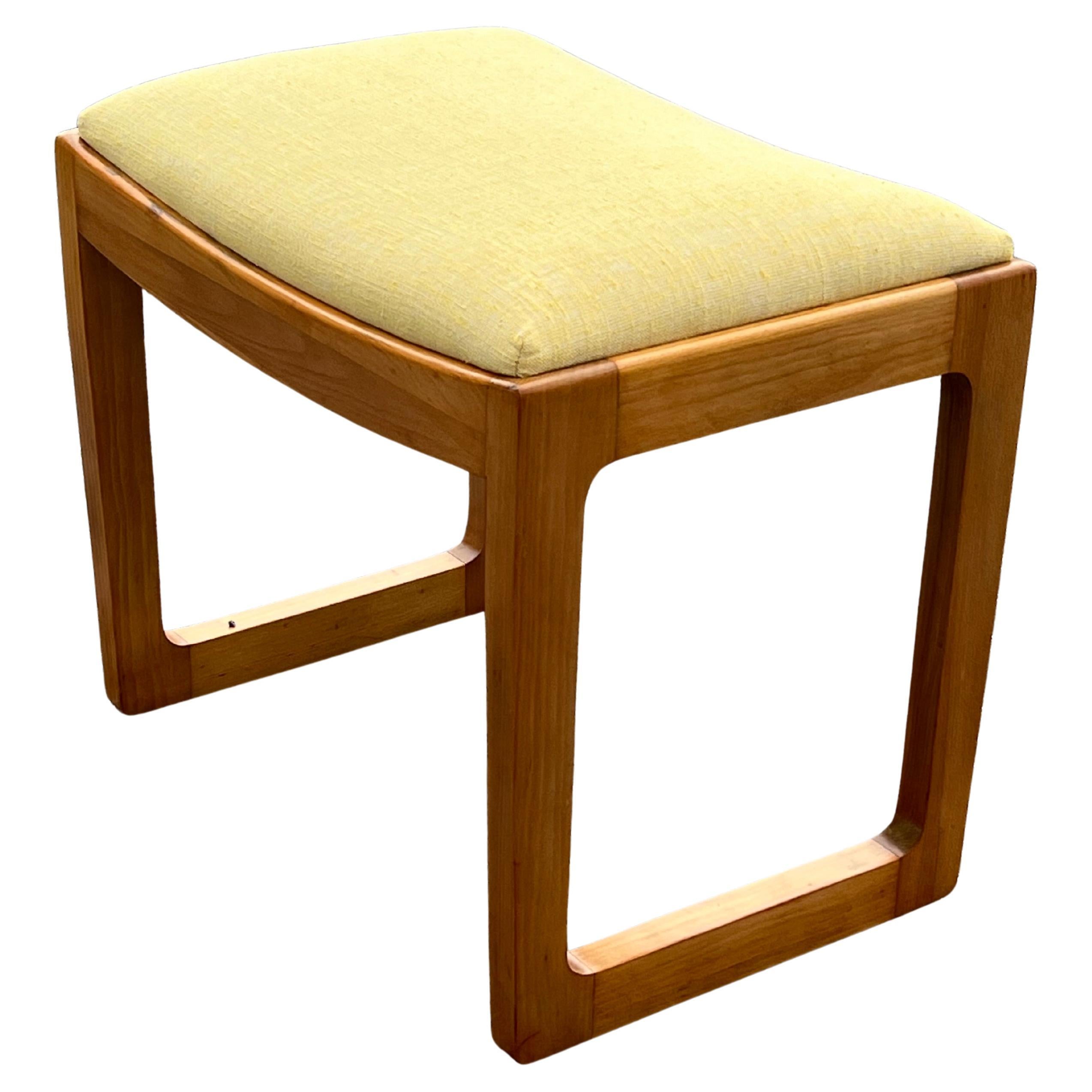 Edward Wormley For Drexel Precedent Bench With Upholstered Seat ca' 1950's en vente 6
