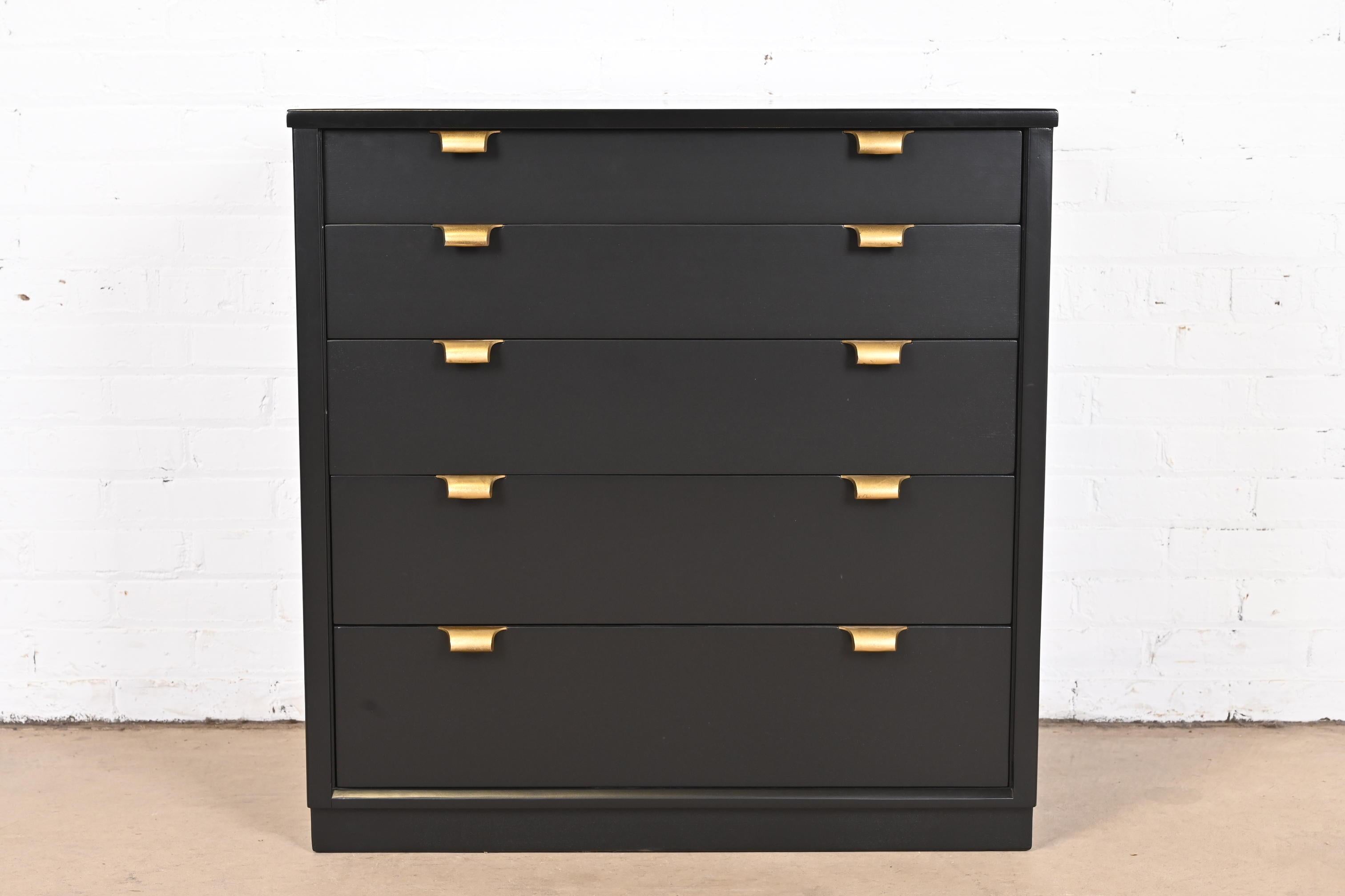 An exceptional Mid-Century Modern five-drawer dresser chest

By Edward Wormley for Drexel, 