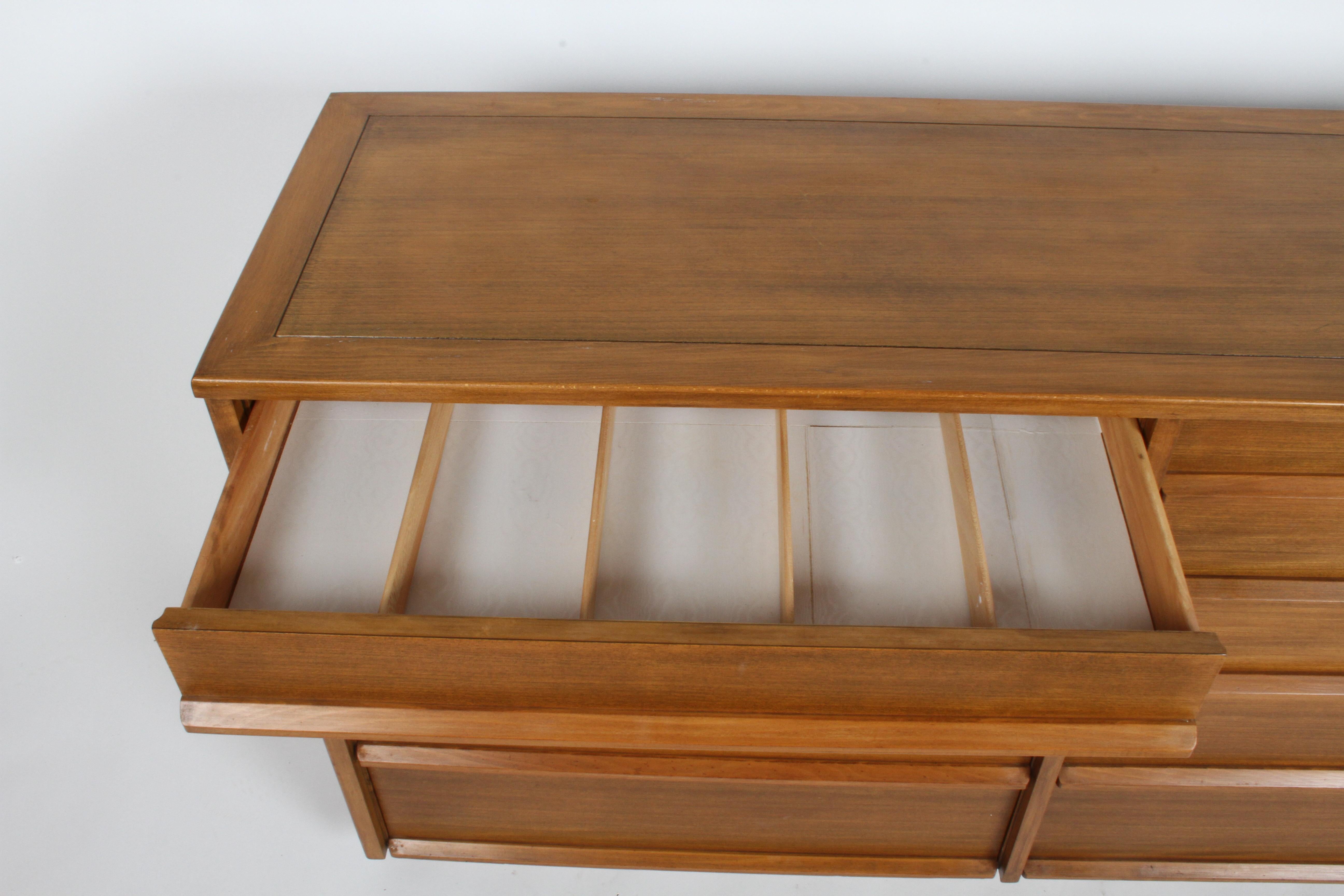 Edward Wormley for Drexel Precedent Collection 10-Drawer Dresser In Good Condition In St. Louis, MO