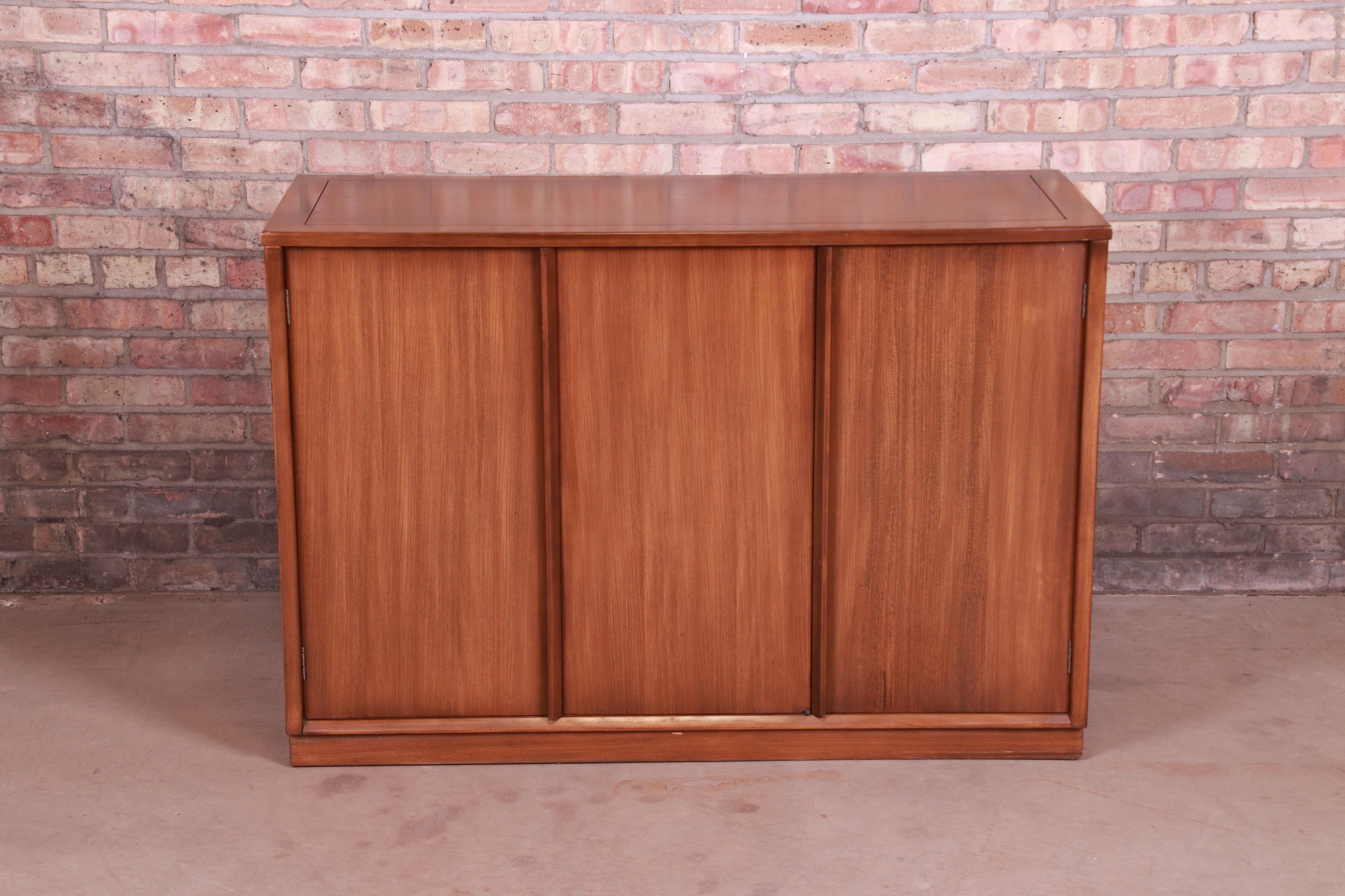Mid-Century Modern Edward Wormley for Drexel Precedent Elm Wood Sideboard or Bar Cabinet, 1950s