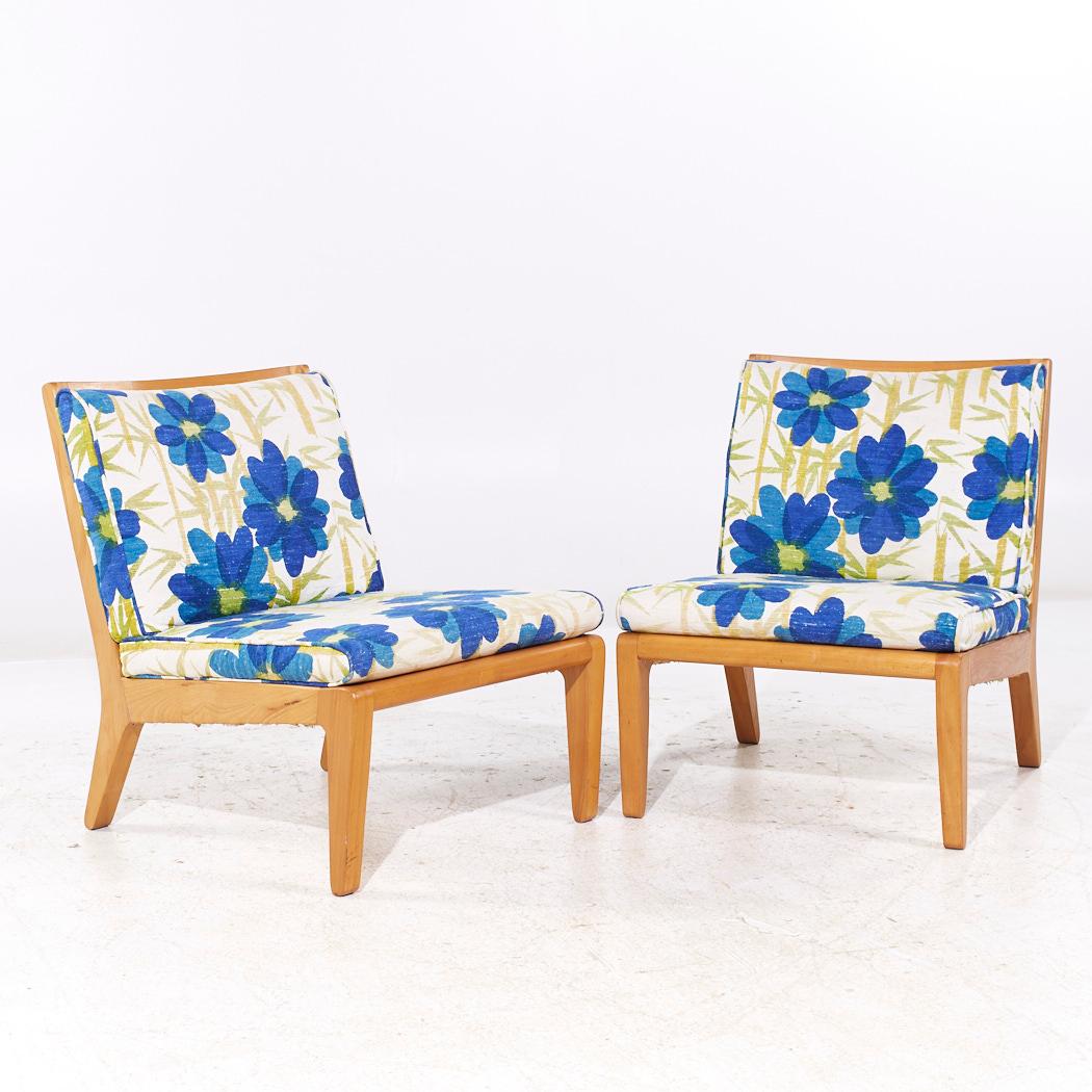 Edward Wormley para Drexel Precedent Sillones Slipper de mediados de siglo - Pareja

Cada tumbona mide 24 de ancho x 29 de fondo x 31 de alto, con una altura de asiento de 16,25 pulgadas

Todos los muebles pueden adquirirse en lo que denominamos