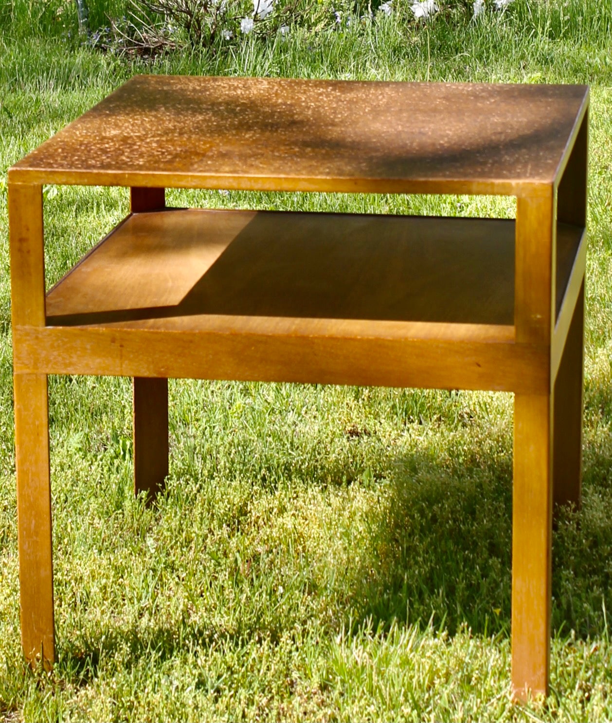 Mid-Century Modern Edward Wormley for Dunbar 1947 Cork Surfaced Mahogany Lamp Table For Sale