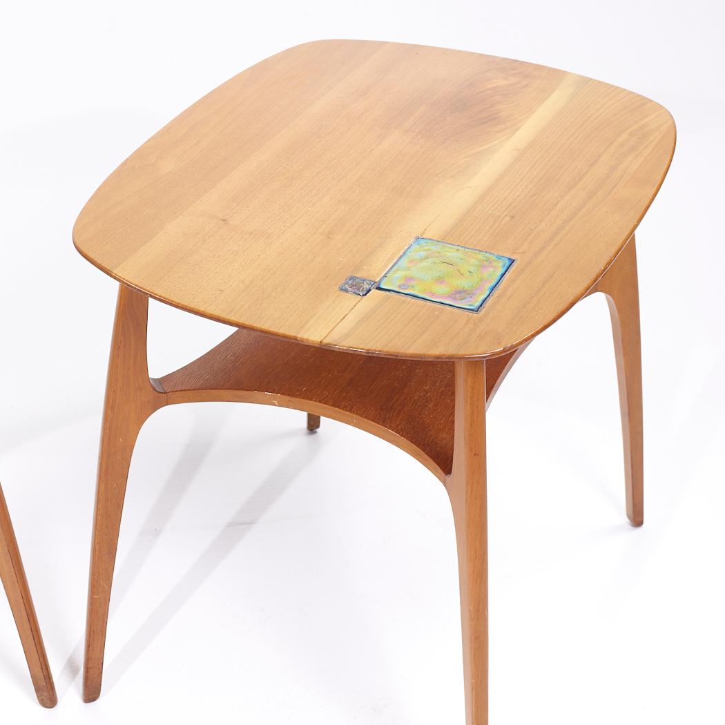 Beistelltische aus Nussbaum und Tiffany-Kacheln, Edward Wormley für Dunbar 5628T, Paar im Angebot 4