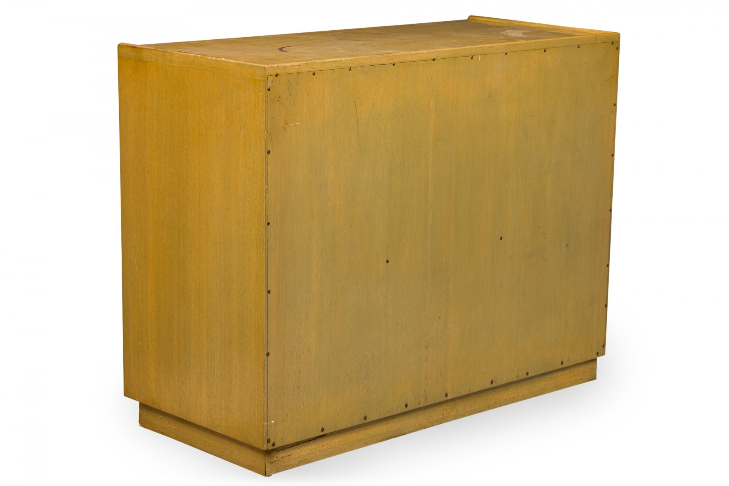 Edward Wormley for Dunbar American Mid-Century Maple Louver Front Chest In Good Condition For Sale In New York, NY