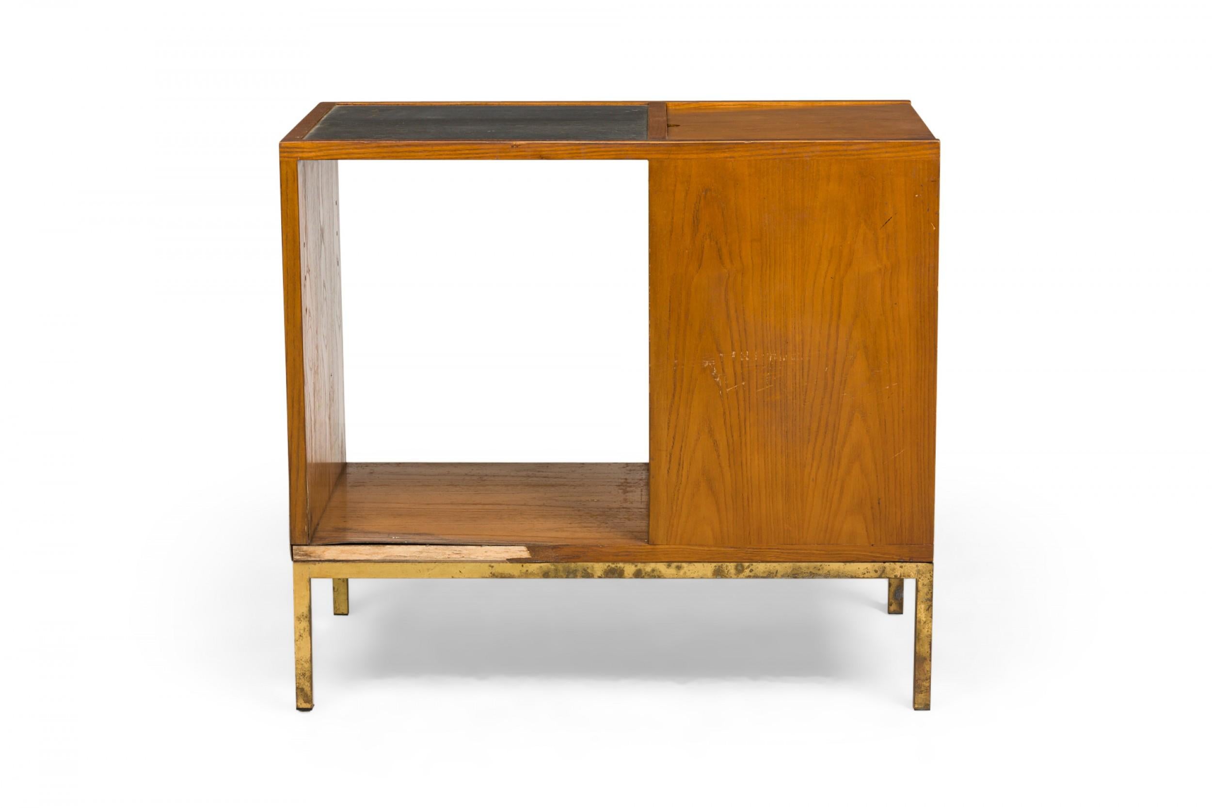 Edward Wormley for Dunbar American Mid-Century Slate and Wood Dry Bar Table In Good Condition For Sale In New York, NY