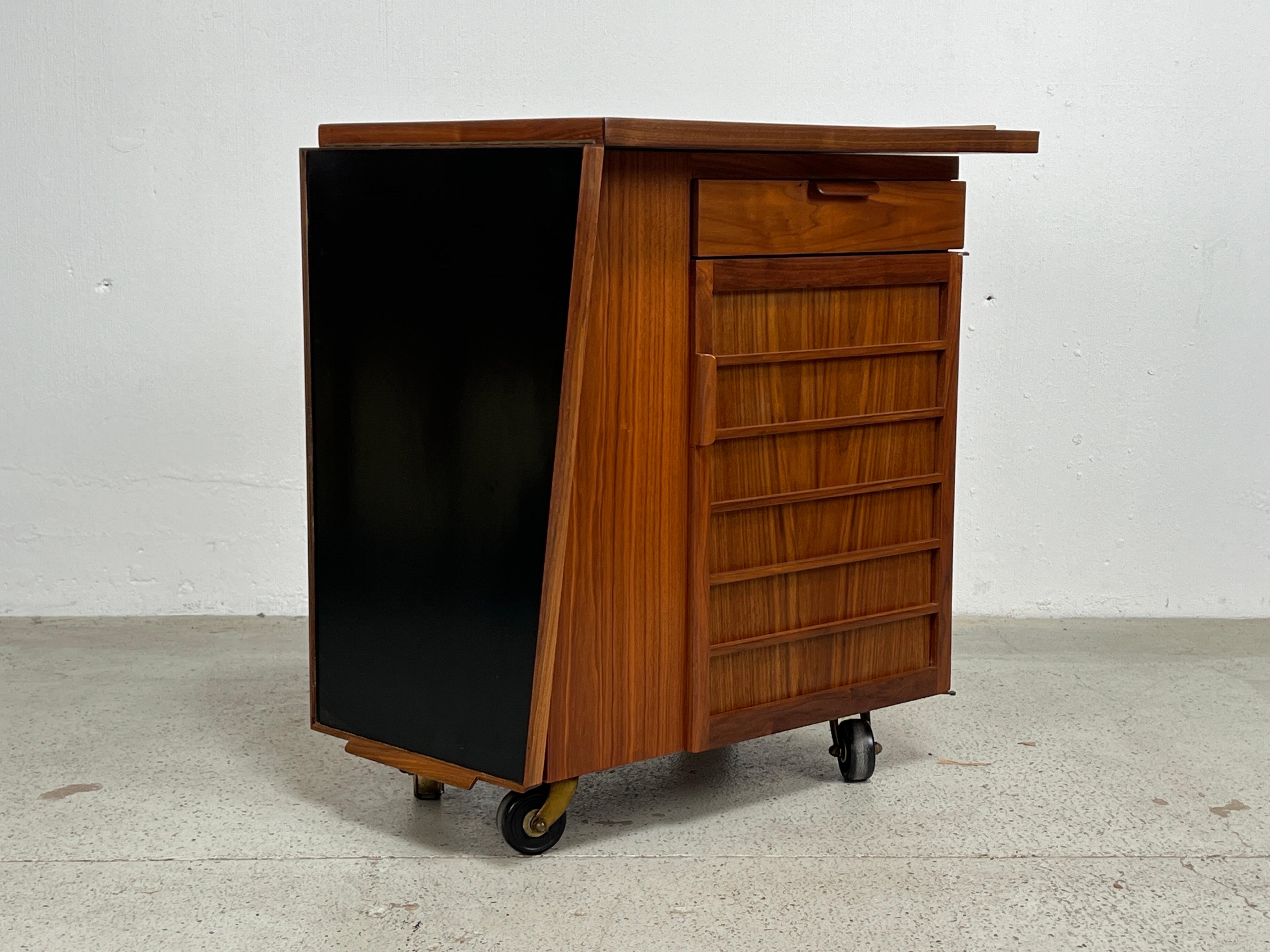 Edward Wormley for Dunbar Bar Cart 4