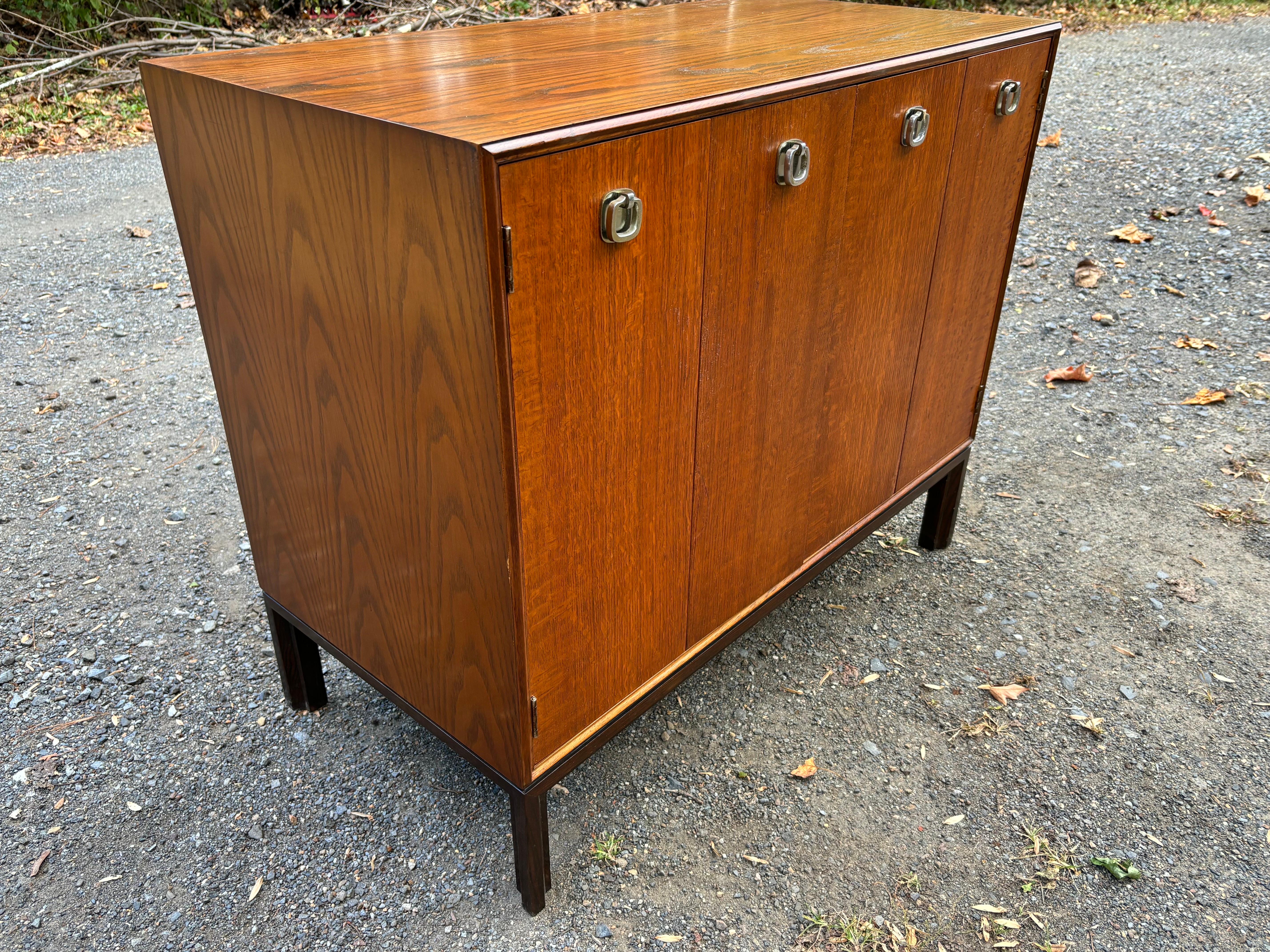 Edward Wormley for Dunbar Bi-Fold Cabinet For Sale 5