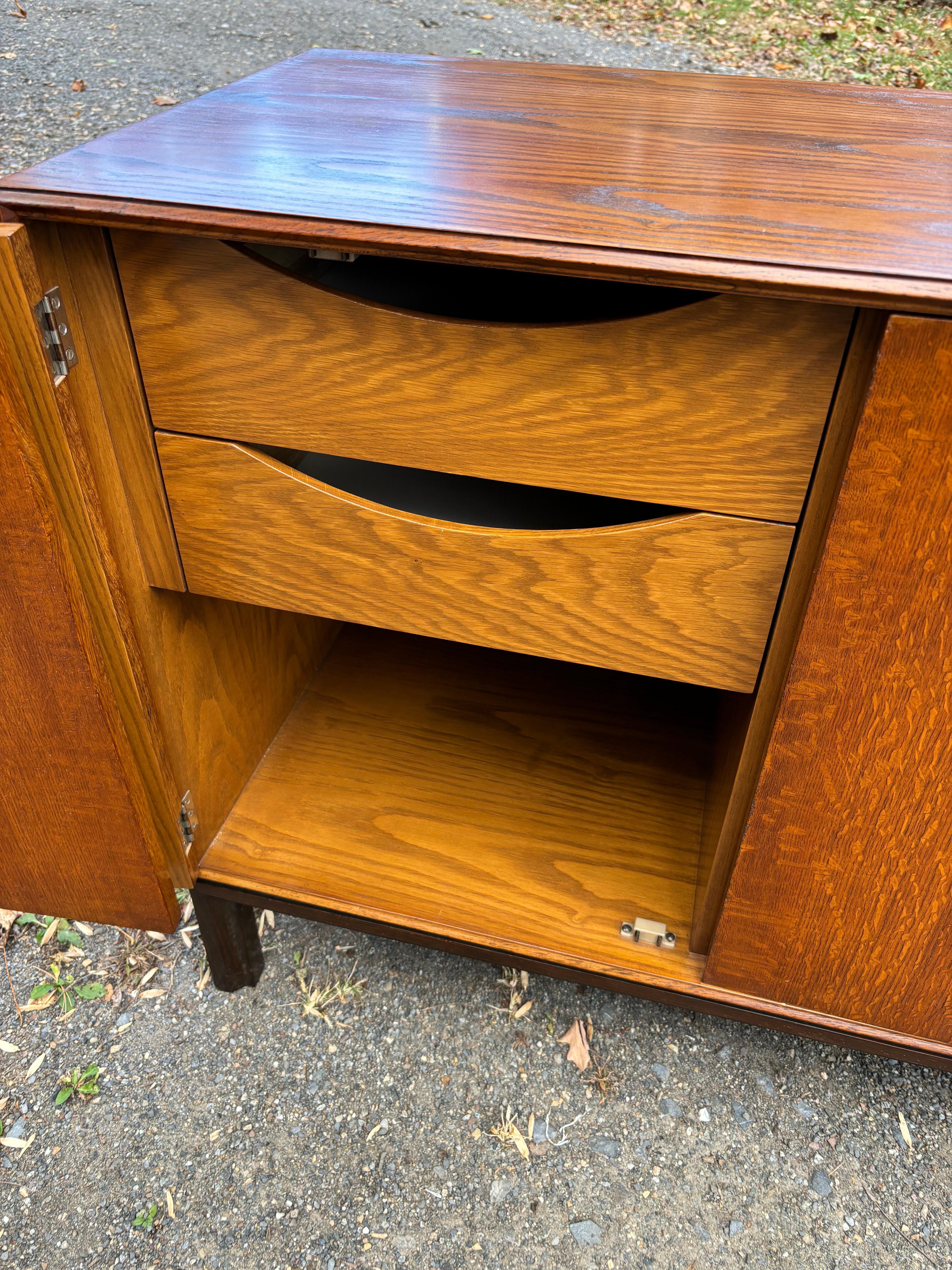 Edward Wormley for Dunbar Bi-Fold Cabinet For Sale 8