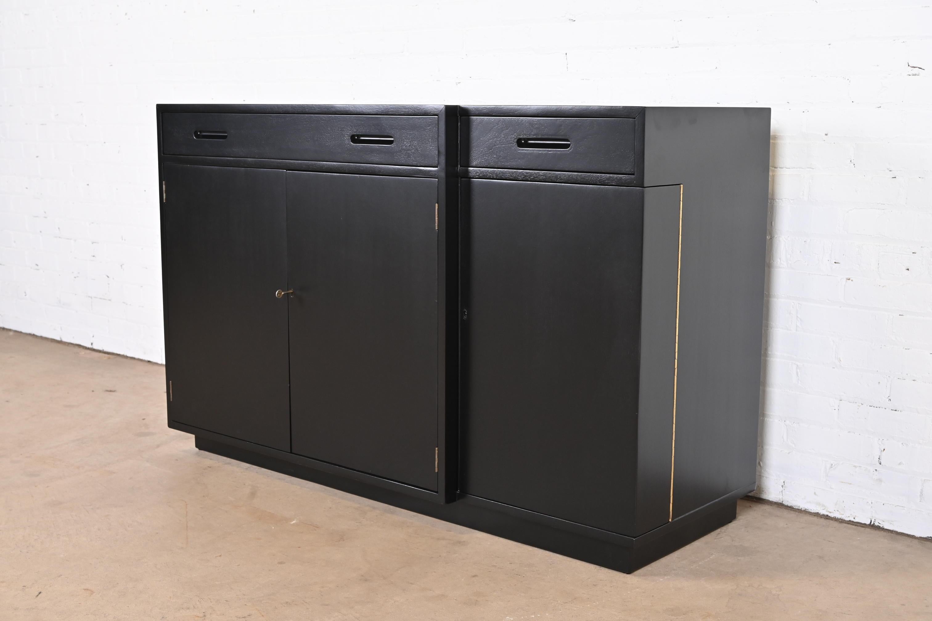Mid-Century Modern Edward Wormley for Dunbar Black Lacquered Sideboard or Bar Cabinet, Refinished For Sale