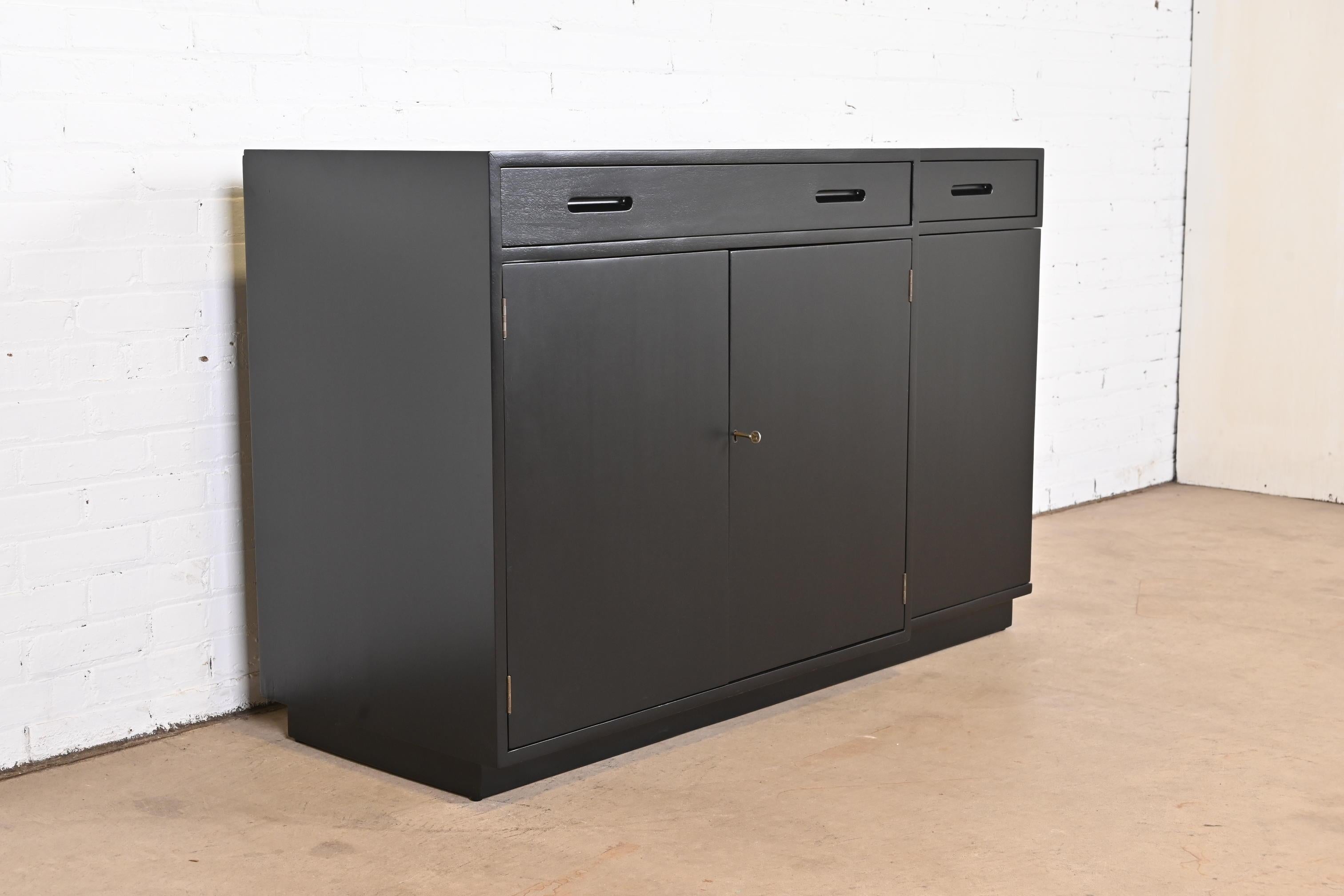 Edward Wormley for Dunbar Black Lacquered Sideboard or Bar Cabinet, Refinished In Good Condition For Sale In South Bend, IN