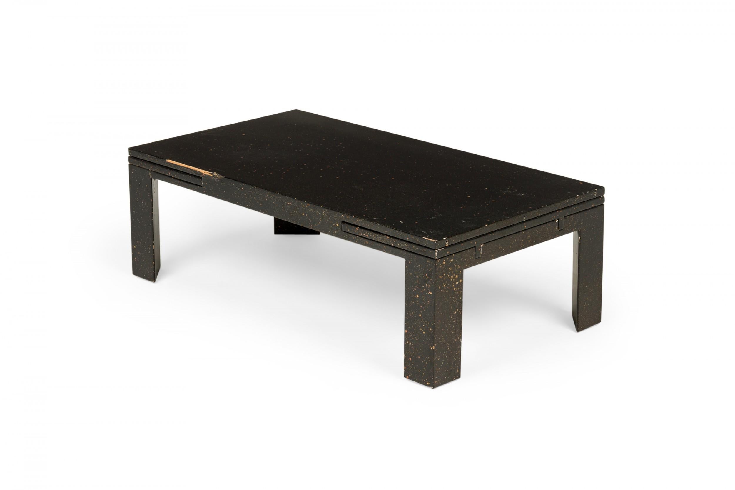 Peint à la main Edward Wormley for Dunbar Black Rectangular Refectory Coffee / Cocktail Table en vente