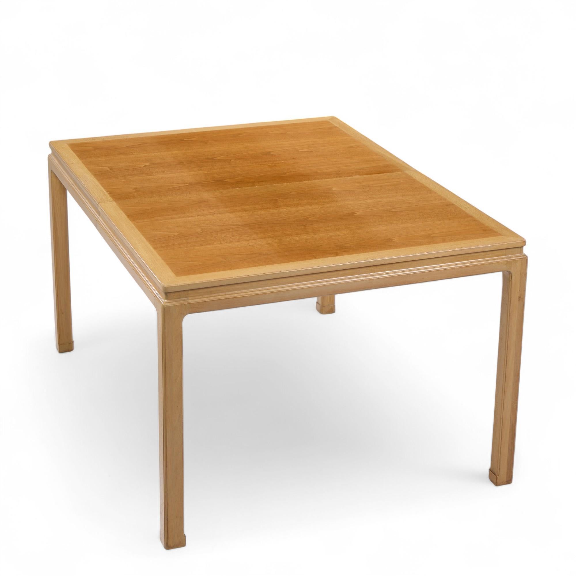 Acajou Edward Wormley pour Dunbar Table de salle à manger en acajou blanchi et noyer avec 1 abattant en vente