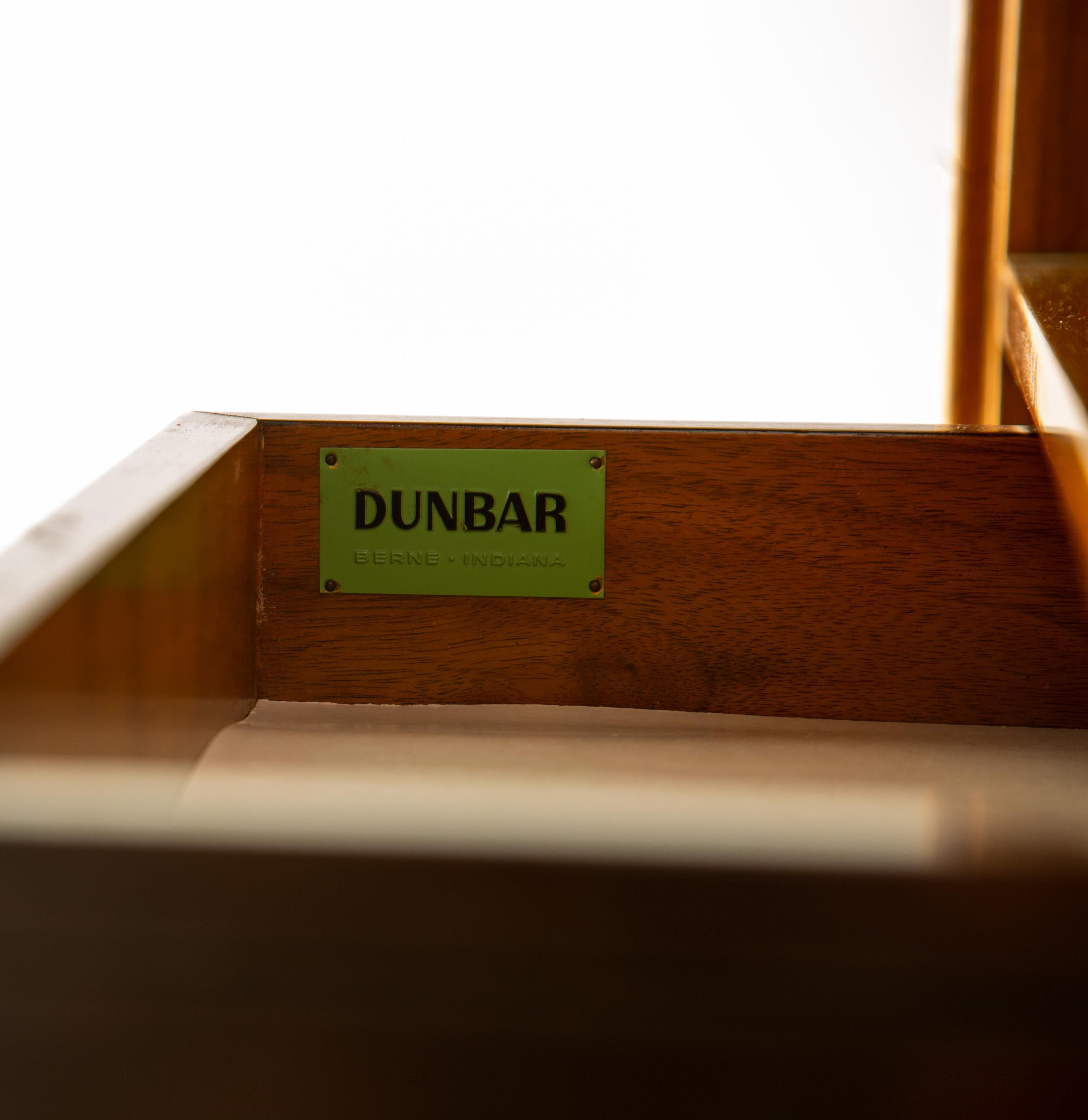 Leather Edward Wormley for Dunbar Bookcase model 686 in mahogany and leather