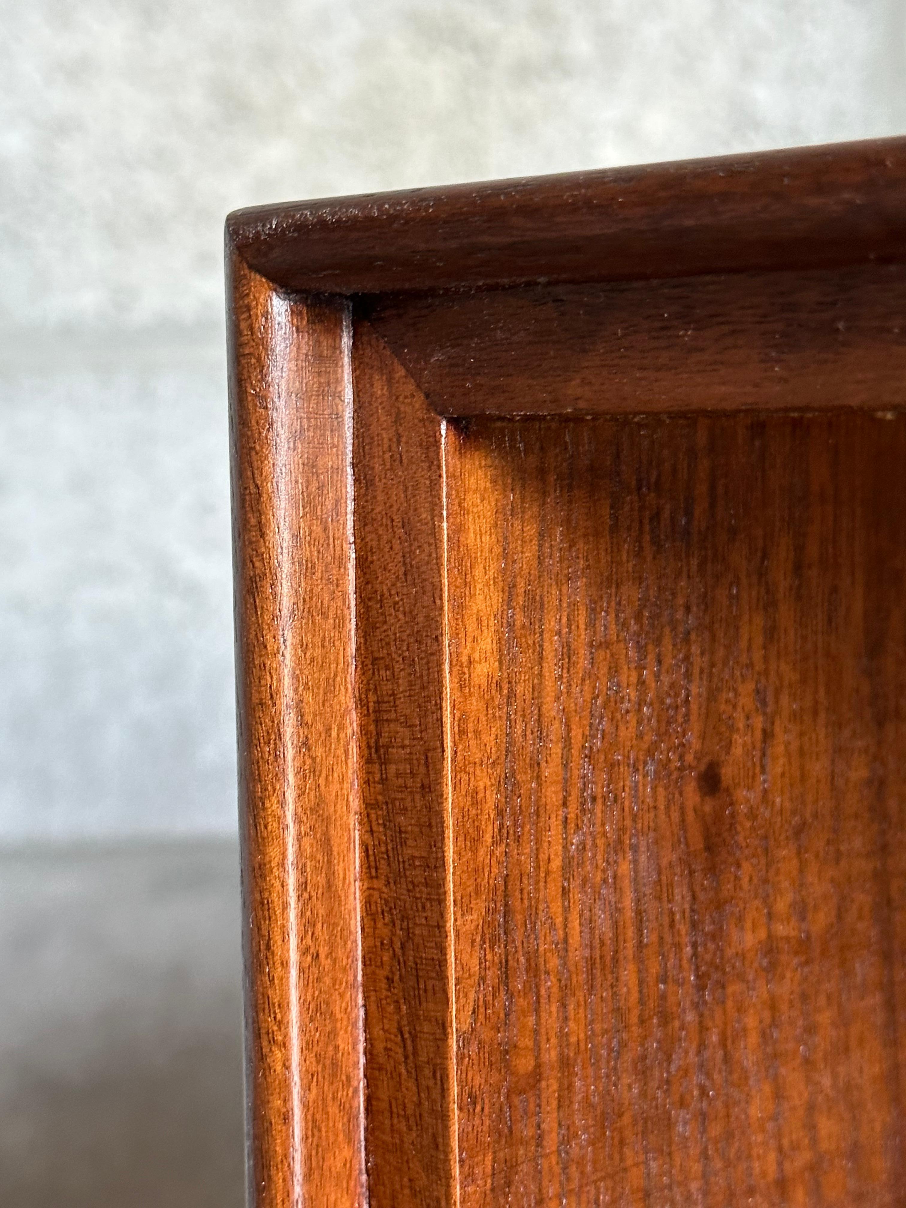 Edward Wormley for Dunbar Bookcases With Floating Drawers- a Pair For Sale 7