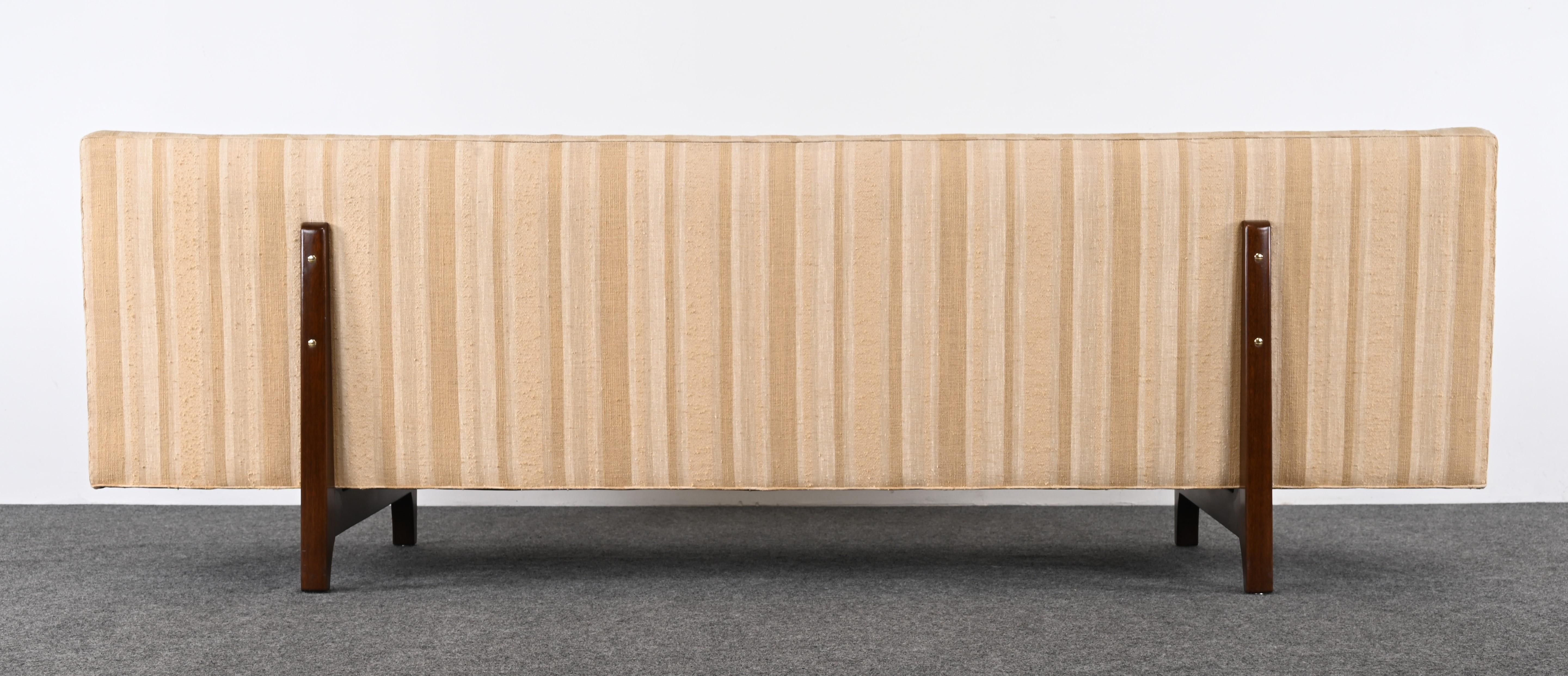 Edward Wormley for Dunbar Bracket Back Sofa, 1950s For Sale 5