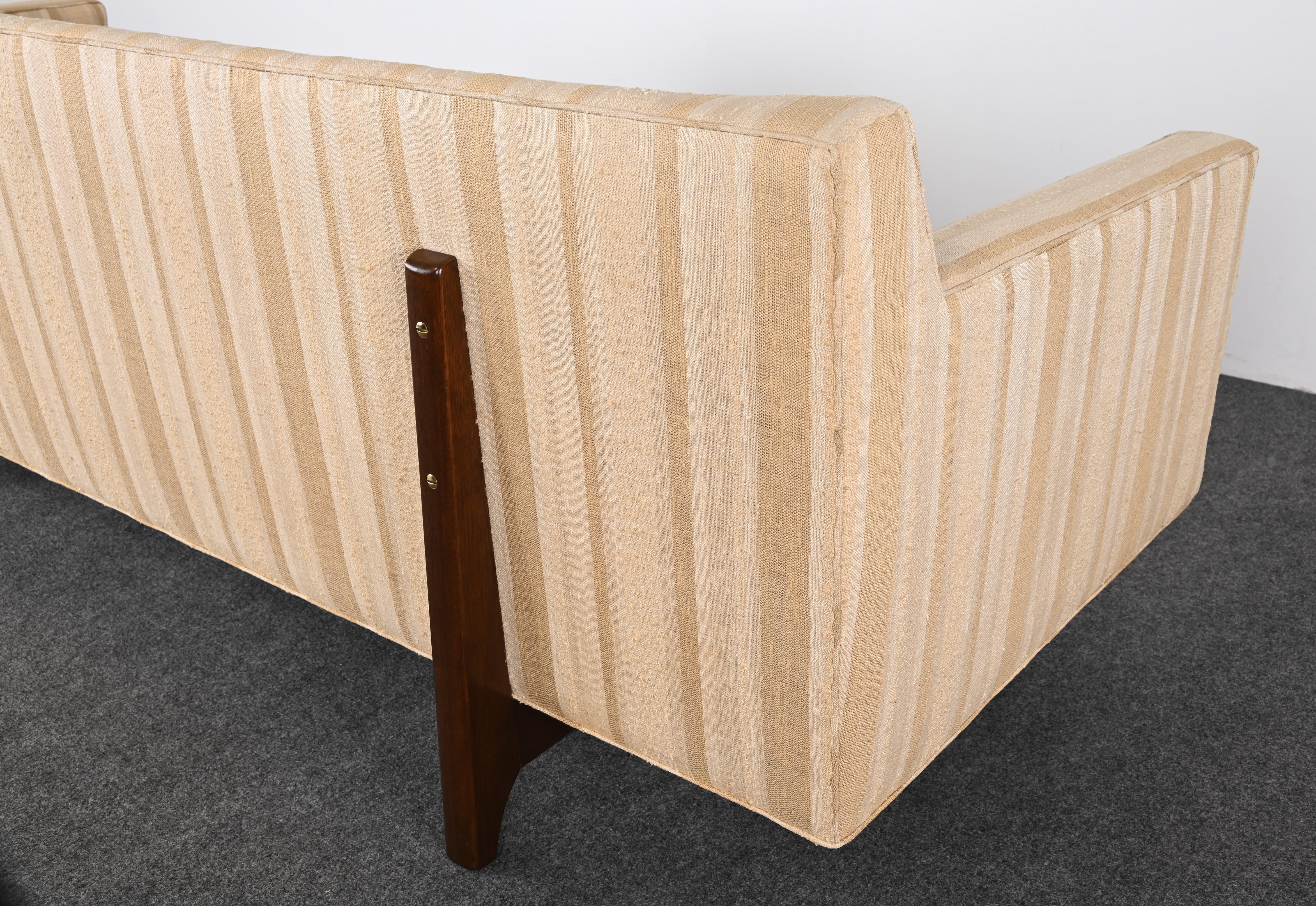 Mid-Century Modern Edward Wormley for Dunbar Bracket Back Sofa, 1950s For Sale