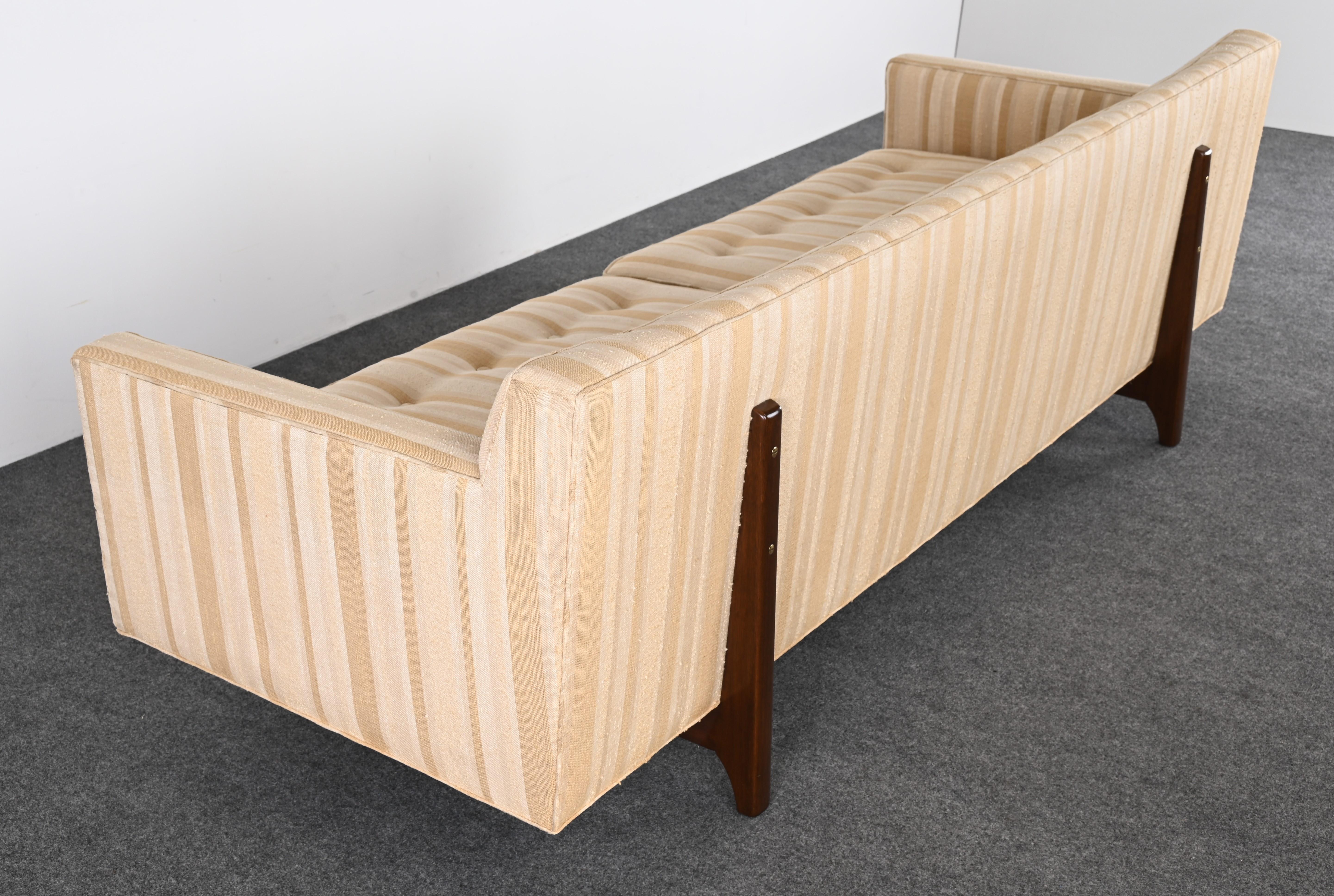 American Edward Wormley for Dunbar Bracket Back Sofa, 1950s For Sale