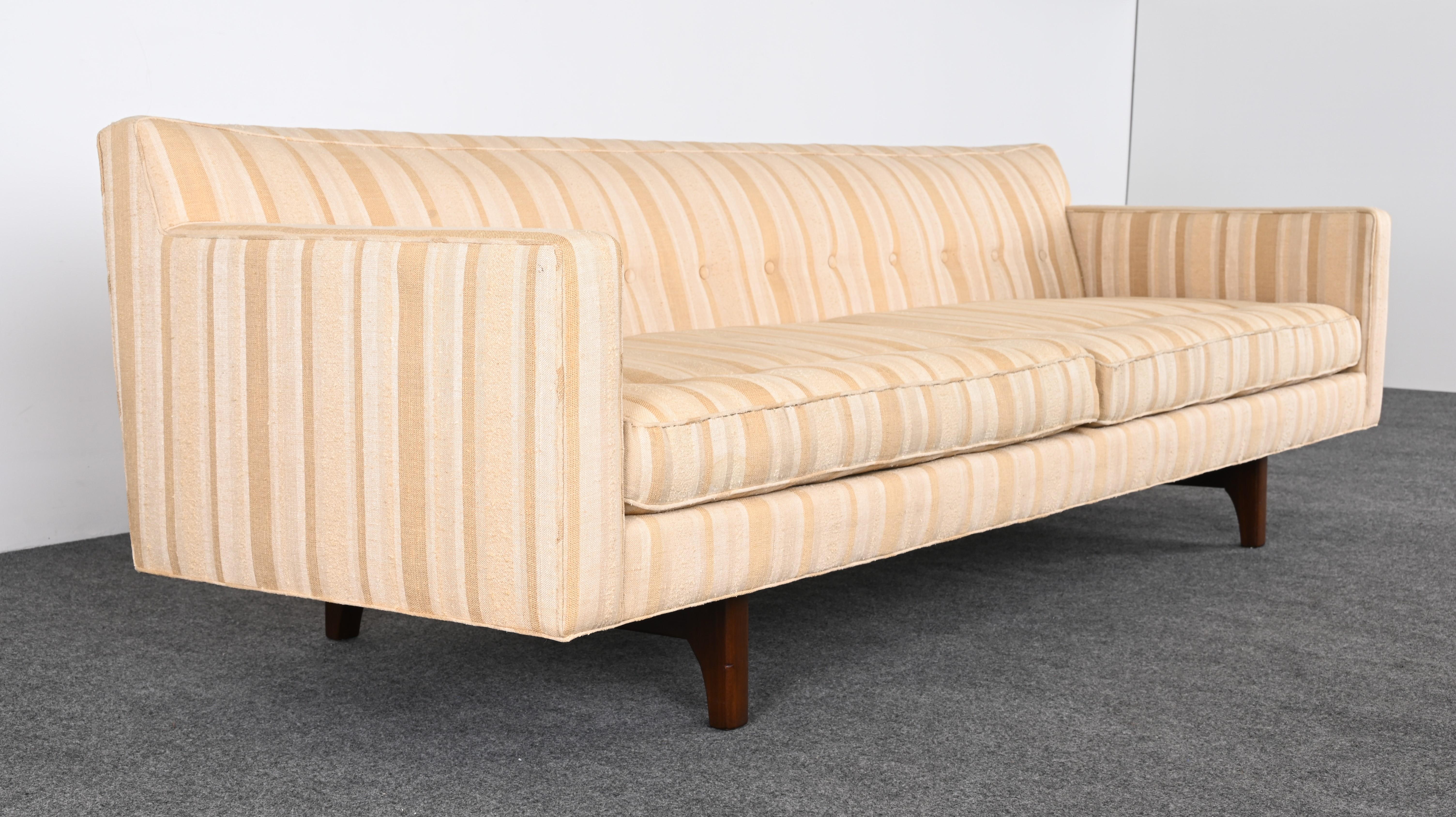Edward Wormley for Dunbar Bracket Back Sofa, 1950s For Sale 2