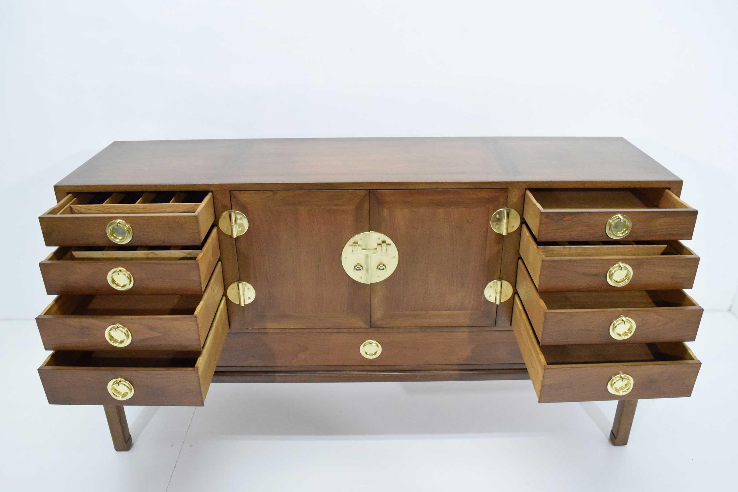 Edward Wormley for Dunbar Cabinet with Brass Hardware, 1950s For Sale 5
