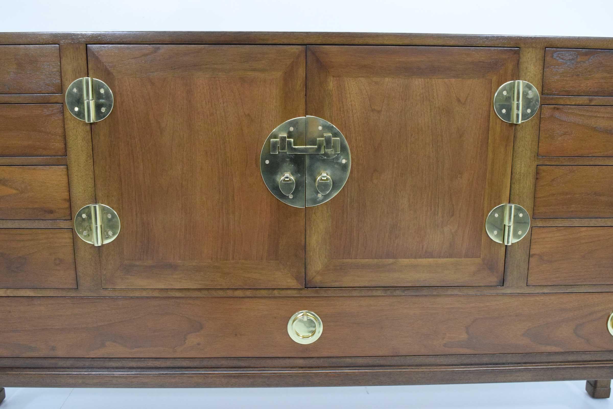 20th Century Edward Wormley for Dunbar Cabinet with Brass Hardware, 1950s For Sale