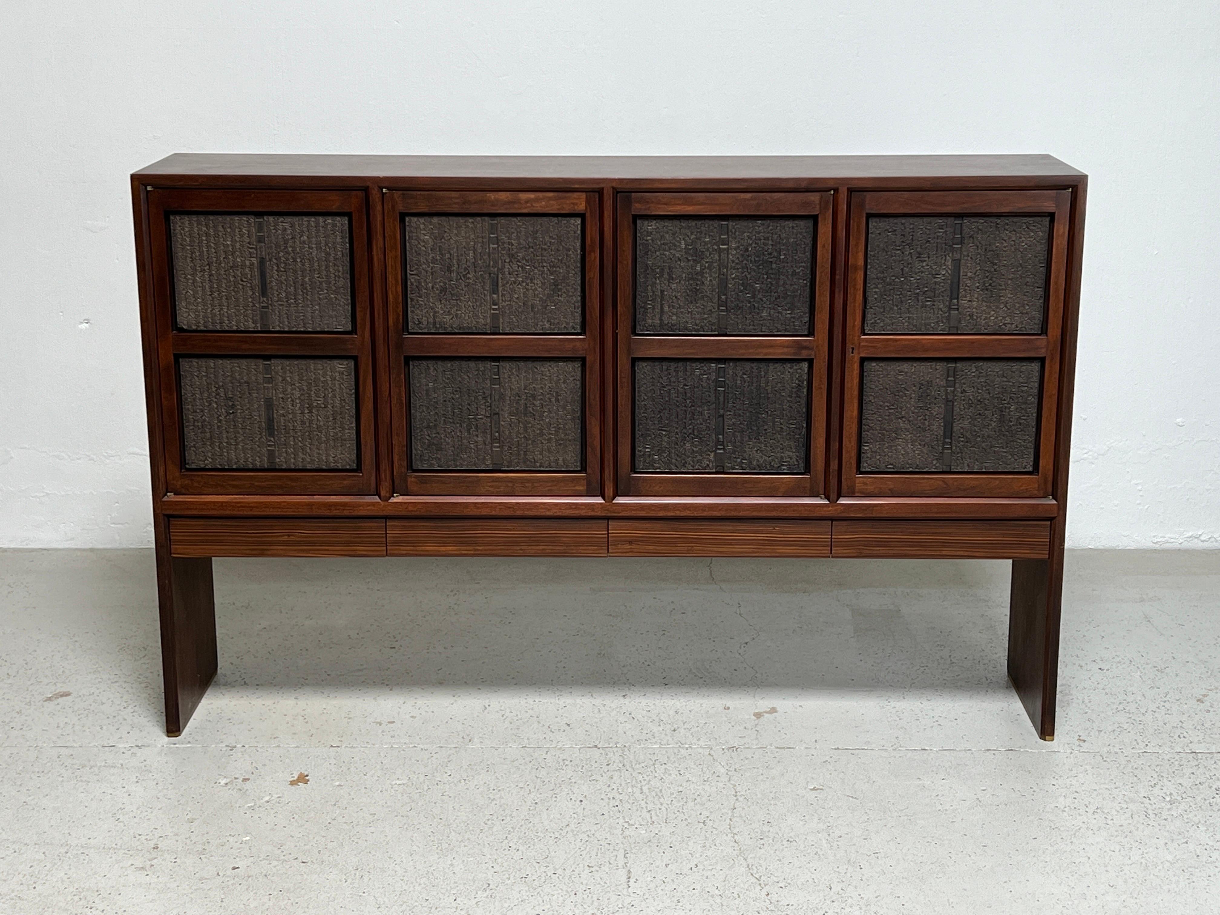 Edward Wormley para Dunbar Armario con Bloques de Impresión Chinos mediados del siglo XX en venta