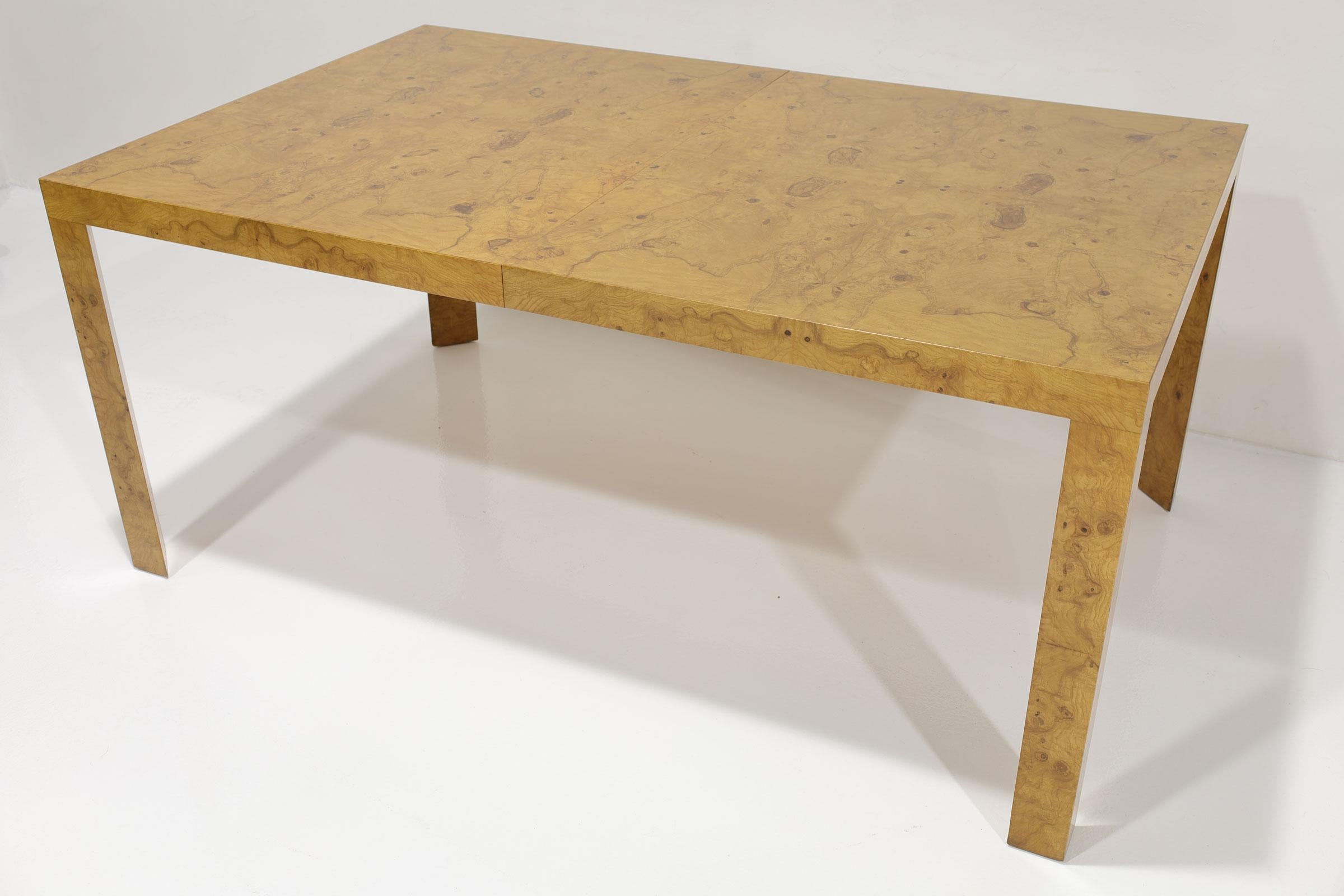 20ième siècle Edward Wormley pour Dunbar Table de salle à manger Classic en bois de feuillus en vente