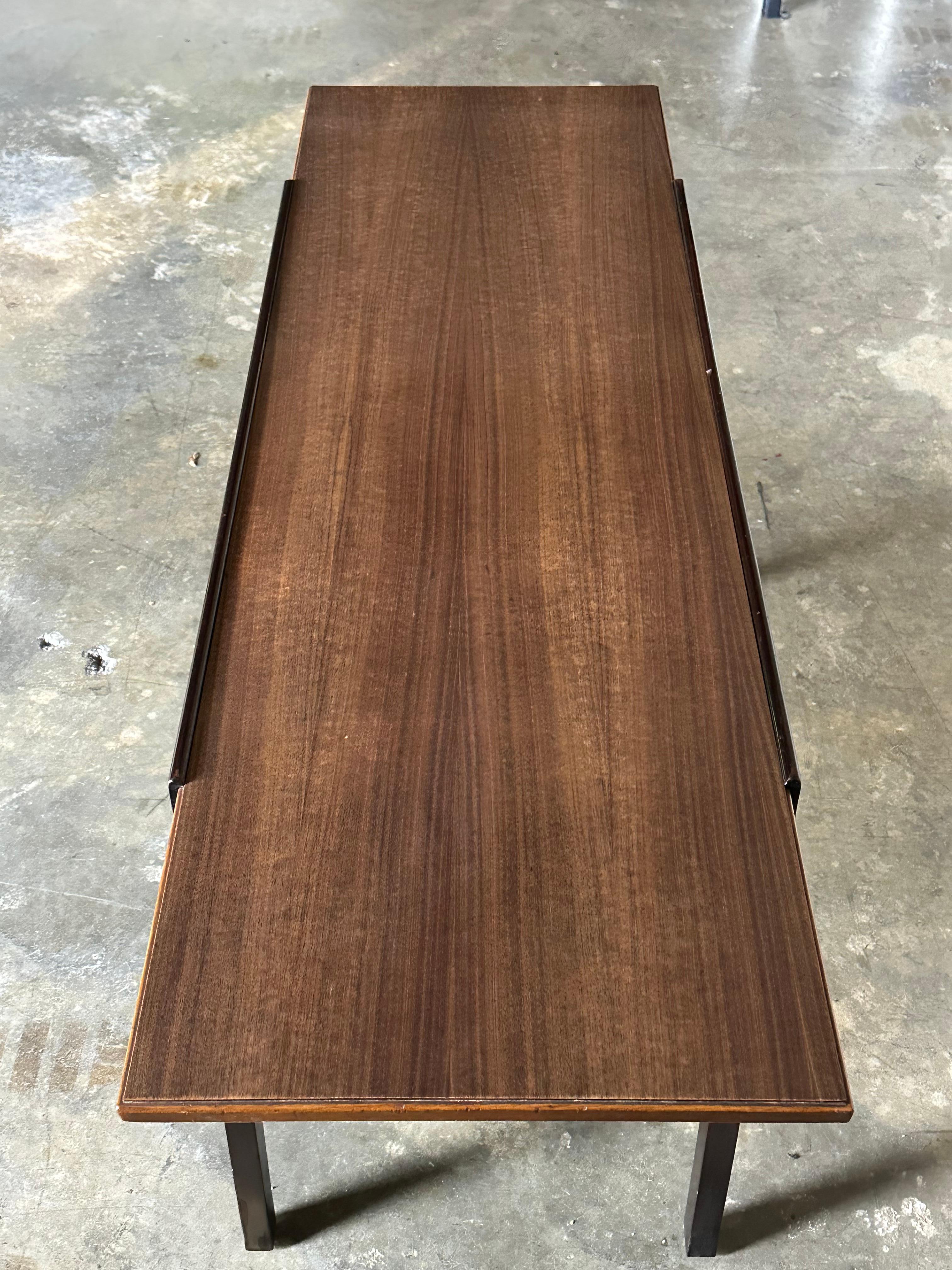Edward Wormley for Dunbar Console Table In Good Condition For Sale In St.Petersburg, FL