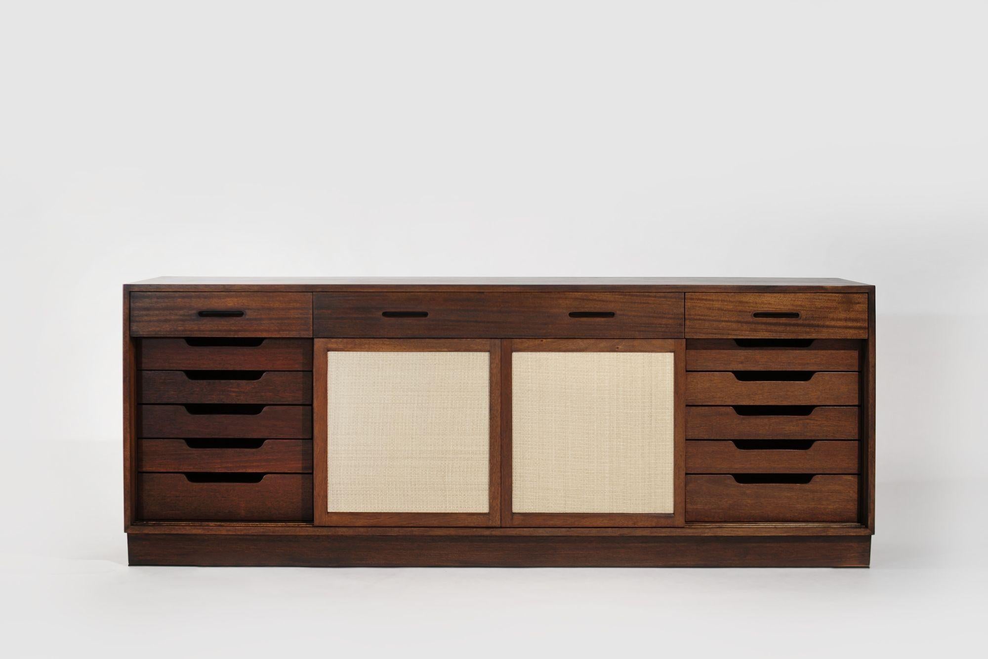 Edward Wormley for Dunbar Credenza Model, 5668A, C. 1950s In Excellent Condition For Sale In Westport, CT
