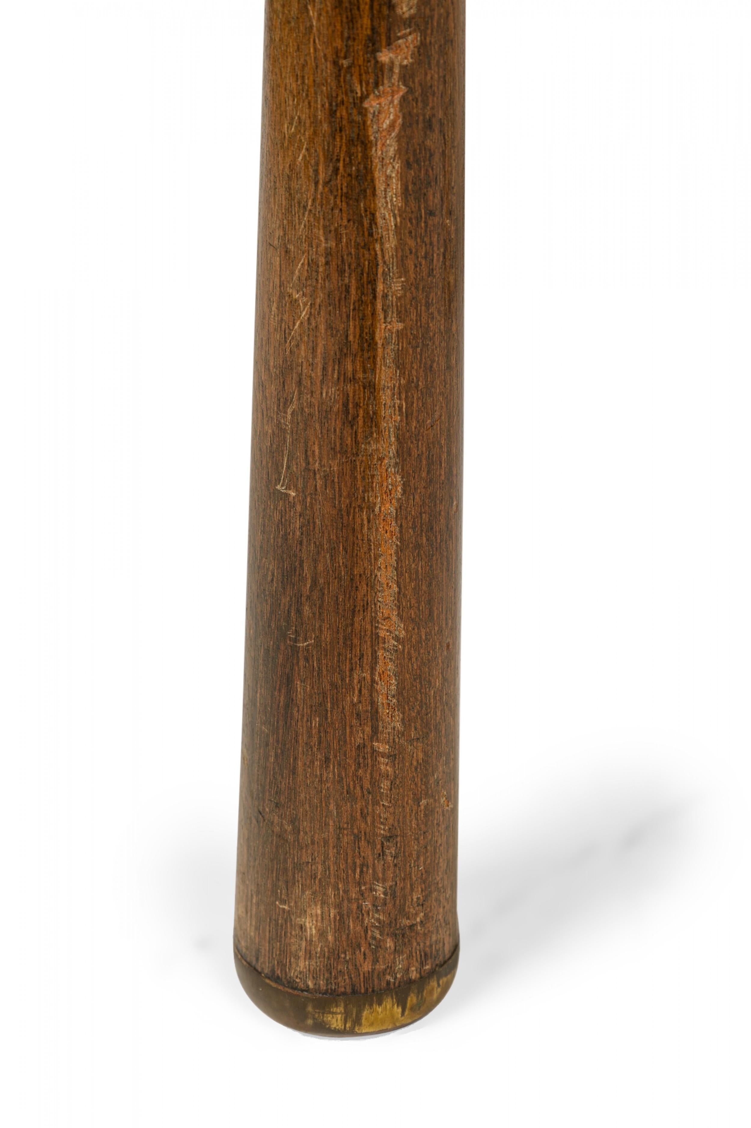20ième siècle Edward Wormley pour Dunbar - Table d'appoint oblongue à gradins en bois foncé en vente