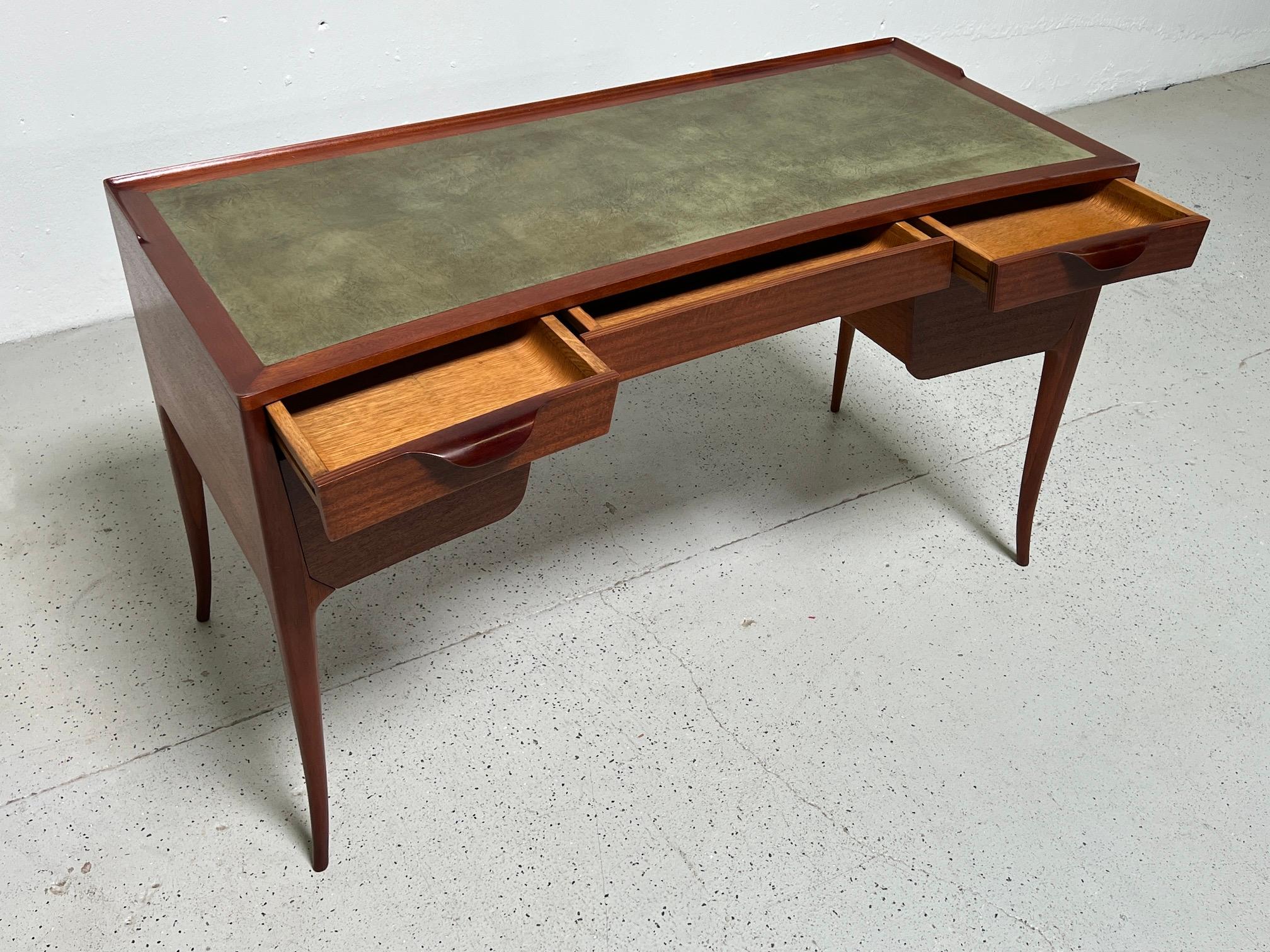 Edward Wormley for Dunbar Desk and Chair in Matching Leather 9