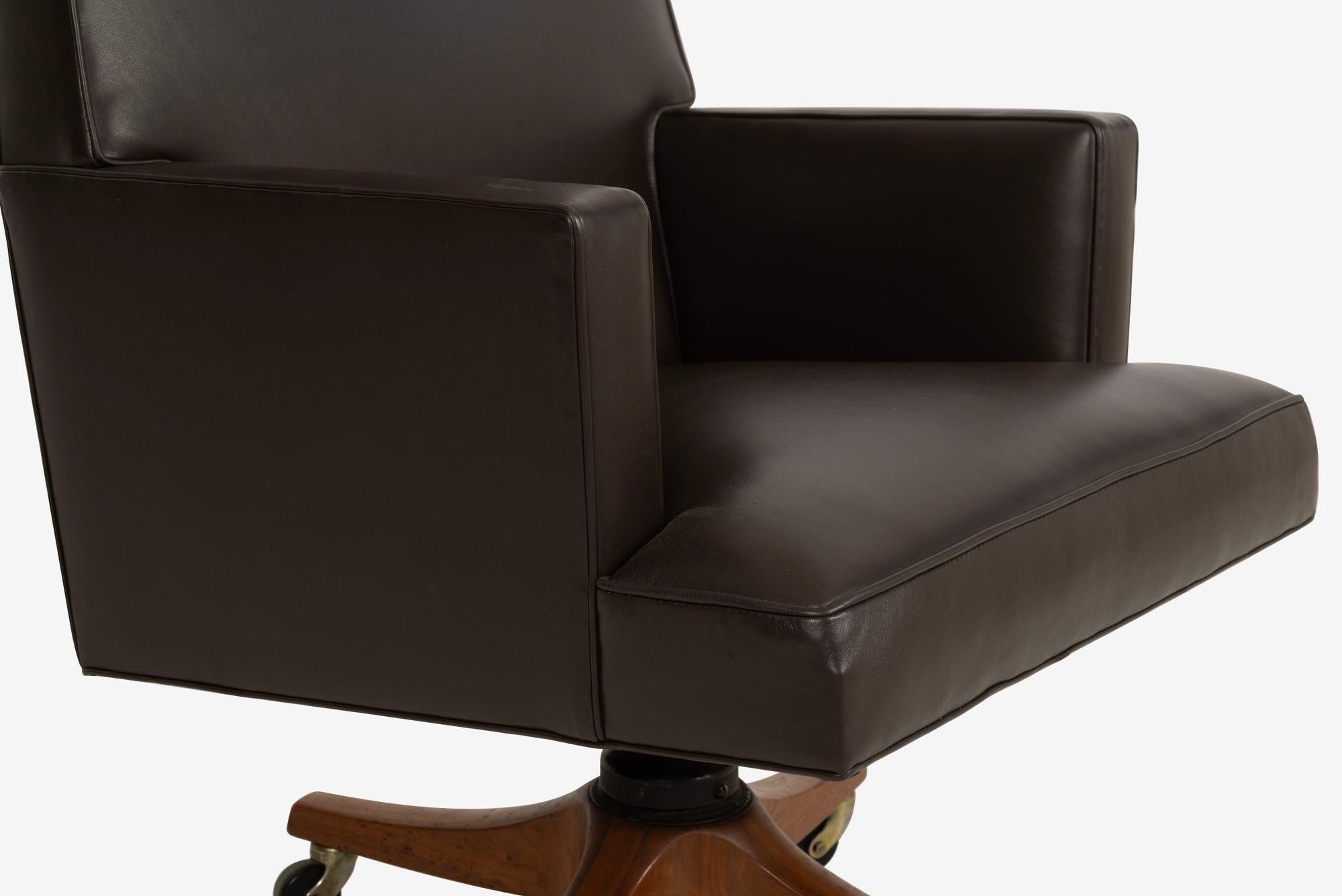 Edward Wormley per Dunbar Executive Chair 1965 in vendita 1