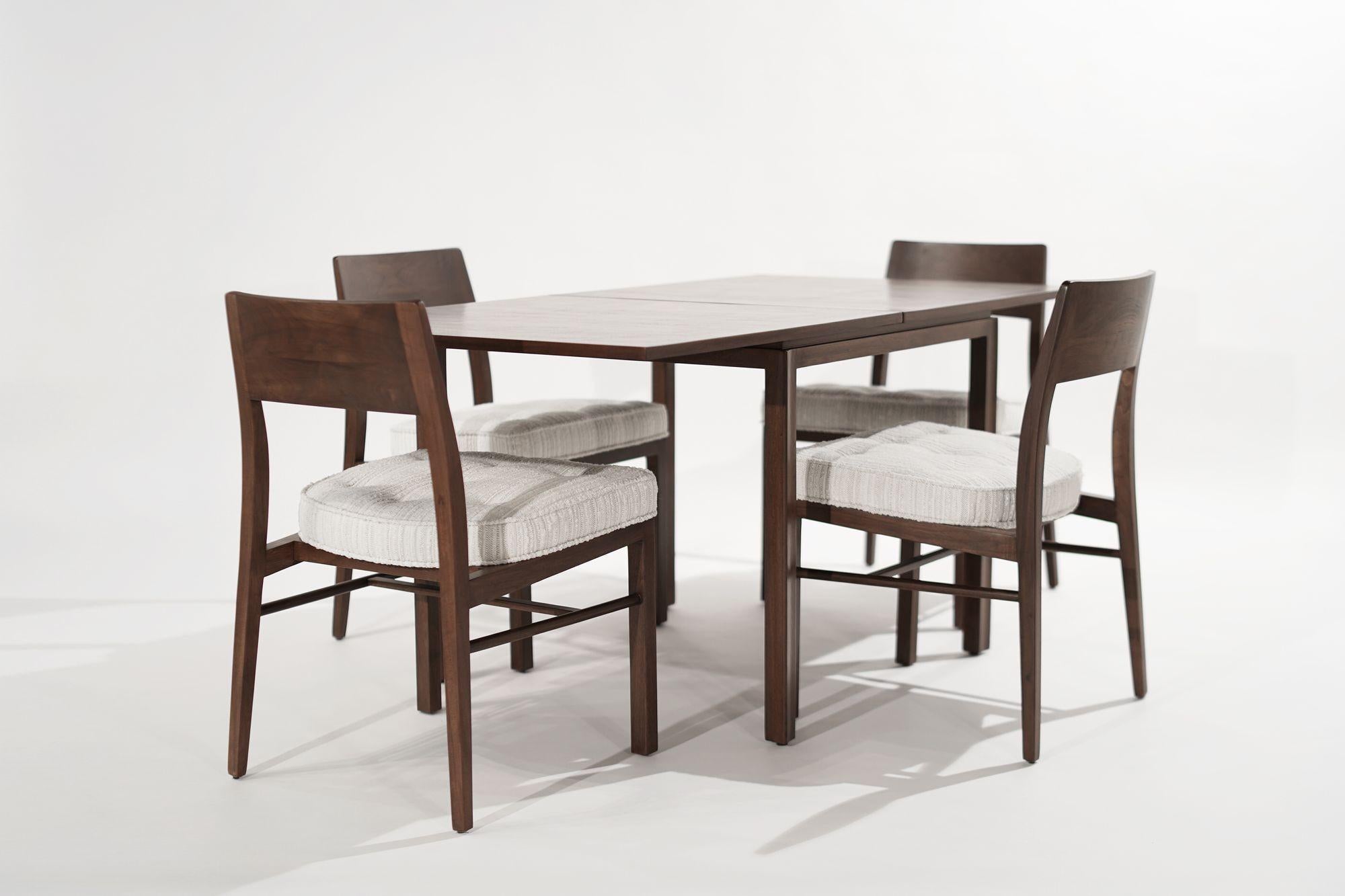 Ausziehbarer Spieltisch mit Stühlen, Edward Wormley für Dunbar, ca. 1950er Jahre (amerikanisch) im Angebot