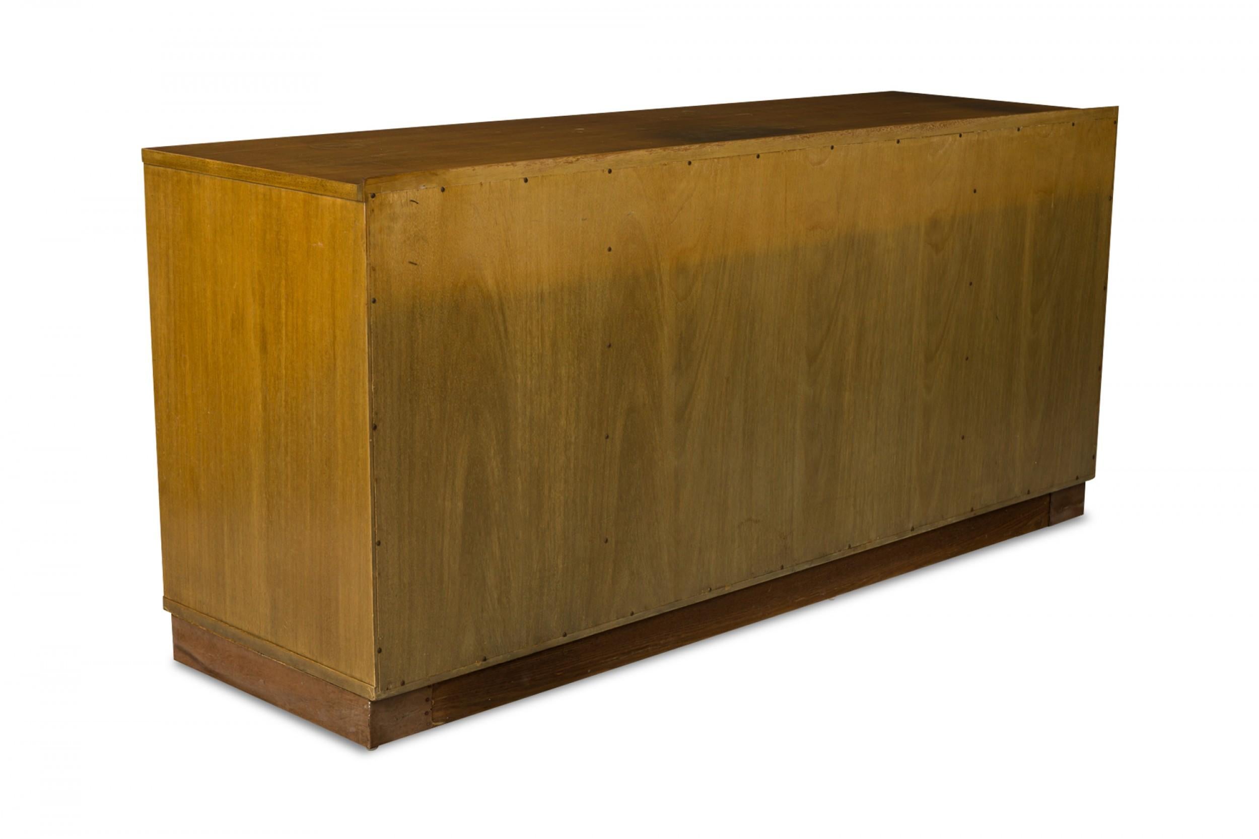 Edward Wormley for Dunbar Furniture Co. Walnut Low Chest of Drawers In Good Condition For Sale In New York, NY