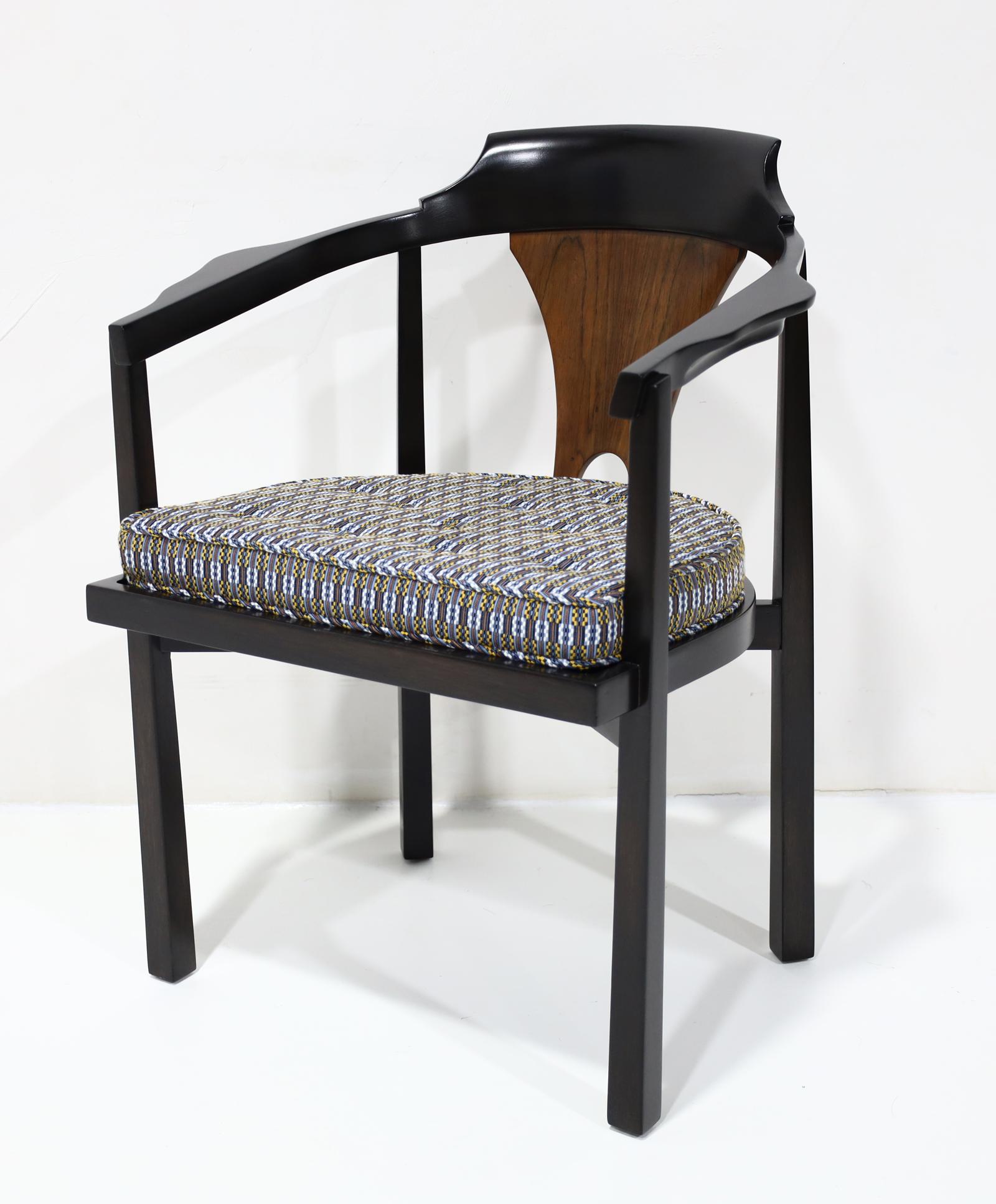 Edward Wormley for Dunbar Horseshoe Dining Chairs (Model 935) en vente 1