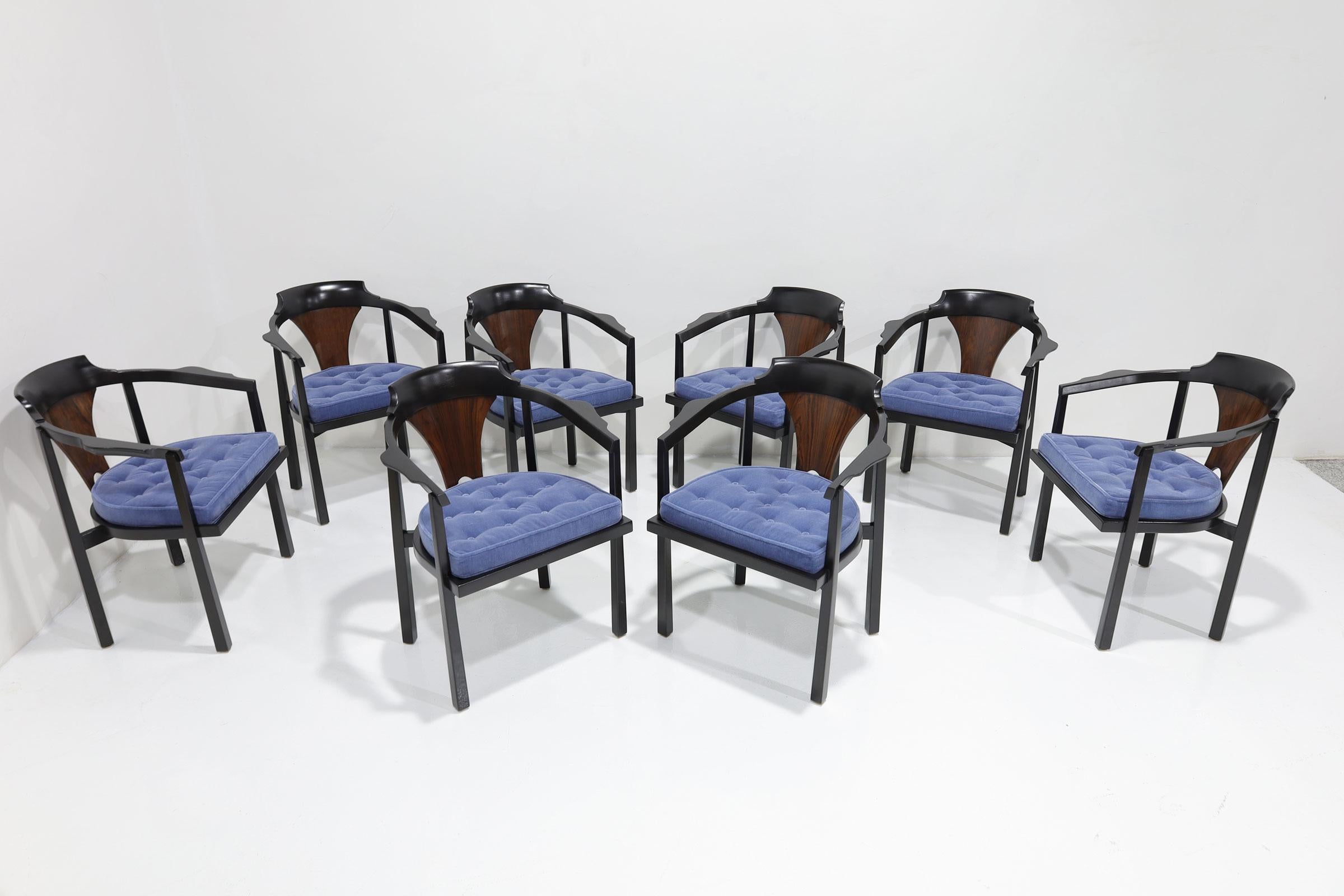 This is such a beautiful dining chair with exquisite craftsmanship and detail. The iconic Dunbar Horseshoe chair by Edward Wormley will grace any table in either a modern or traditional setting. We have reupholstered the seat cushions in a luxurious