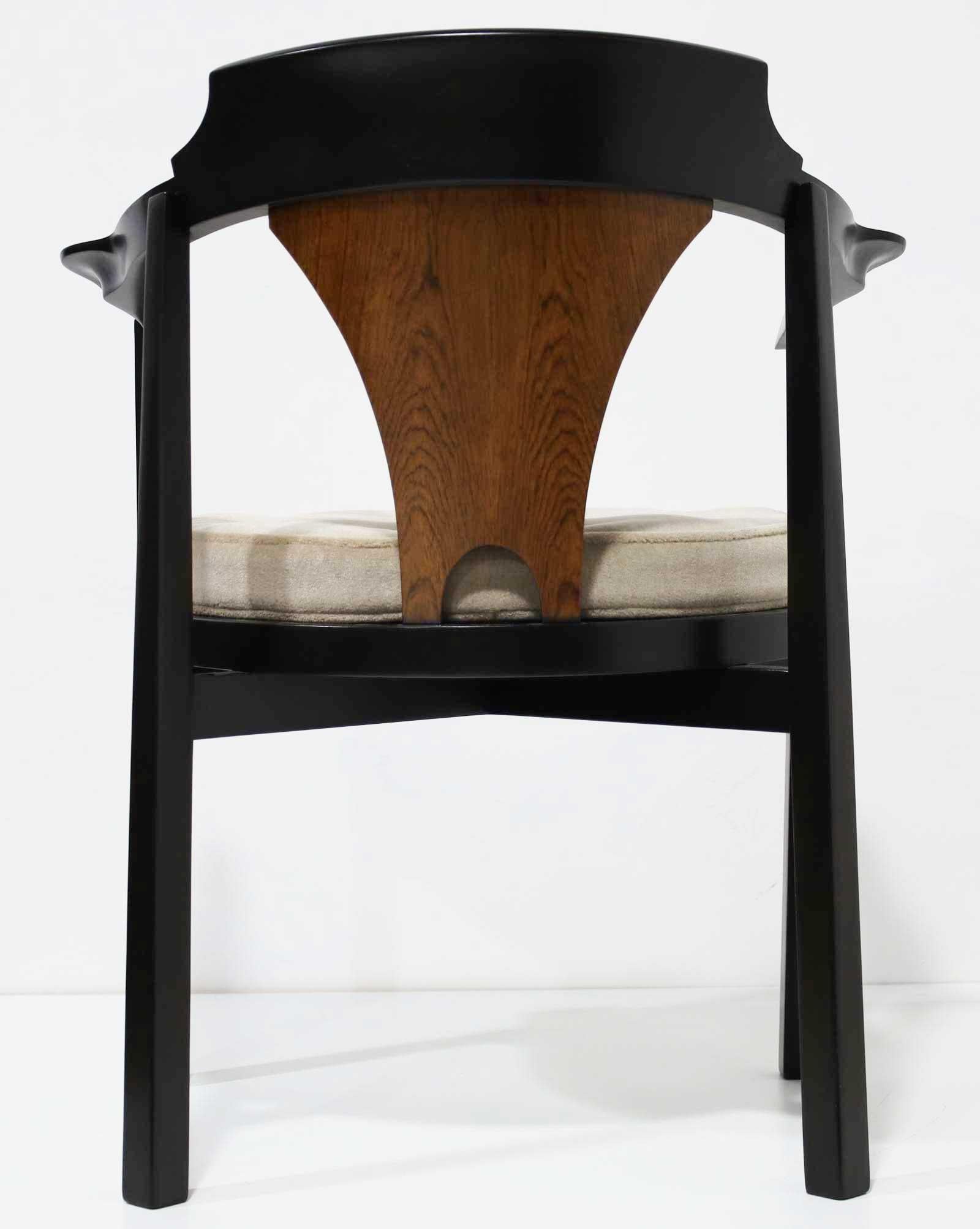Mid-Century moderno Sedie da pranzo a ferro di cavallo Edward Wormley per Dunbar (Model 935)  in Mohair in vendita