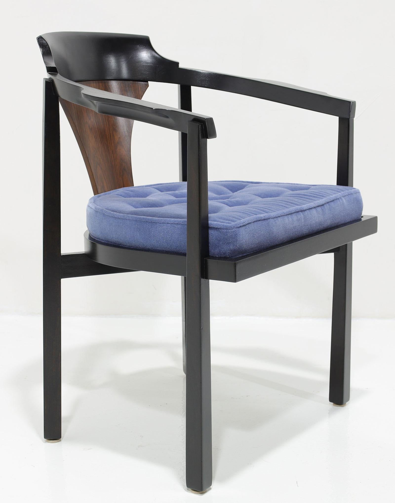 Edward Wormley for Dunbar Horseshoe Dining Chairs (Model 935)  in Mohair In Good Condition In Dallas, TX