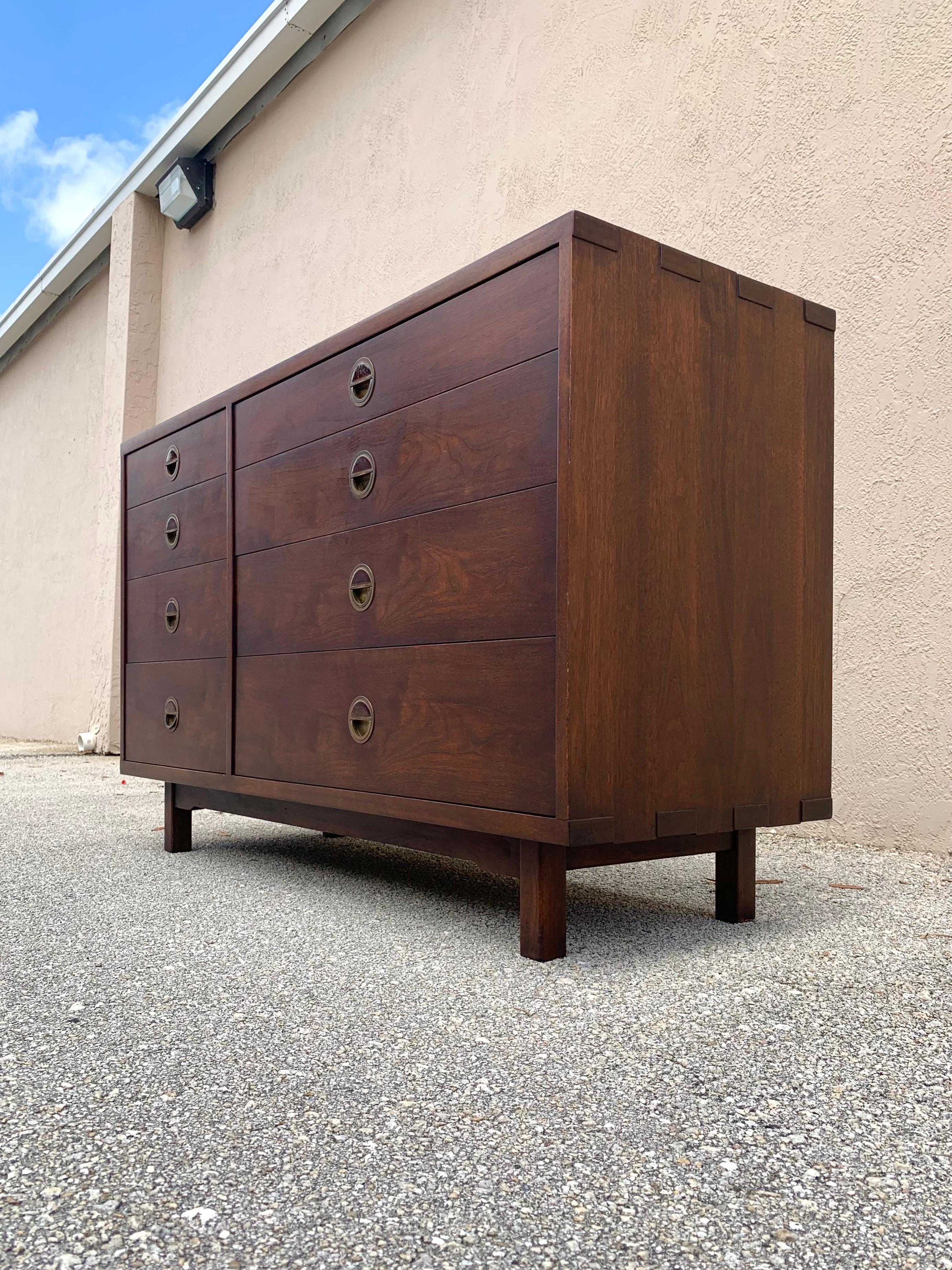 Edward Wormley for Dunbar Janus Collection Chest of Drawers, Model 5727 3