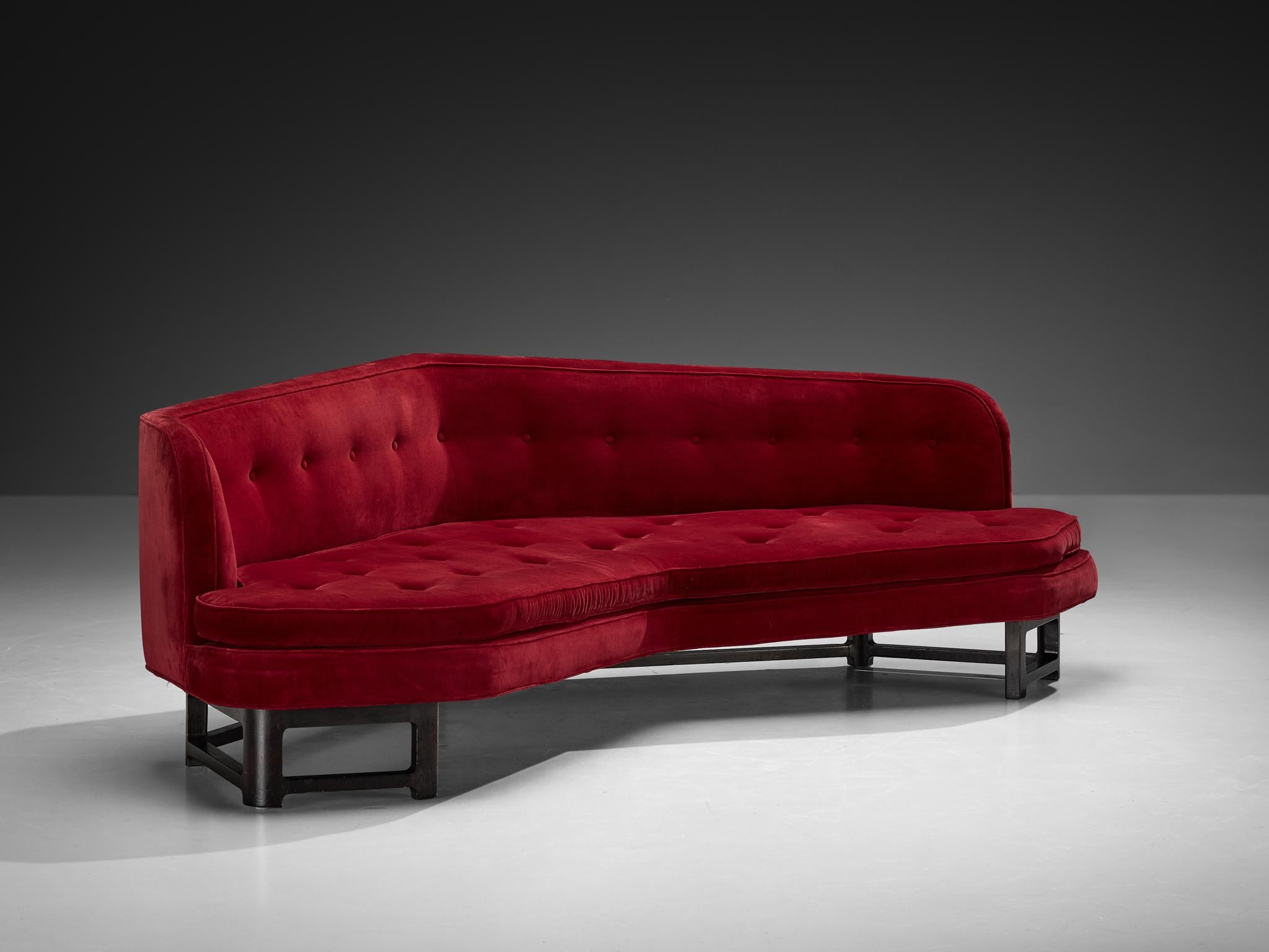 Edward Wormley for Dunbar, Janus sofa, model '6392', velvet, lacquered wood, United States, design 1957

Conceived in 1957, the Janus sofa is an iconic design by Edward Wormley for Dunbar. It exemplifies Wormley's talent for creating modern pieces