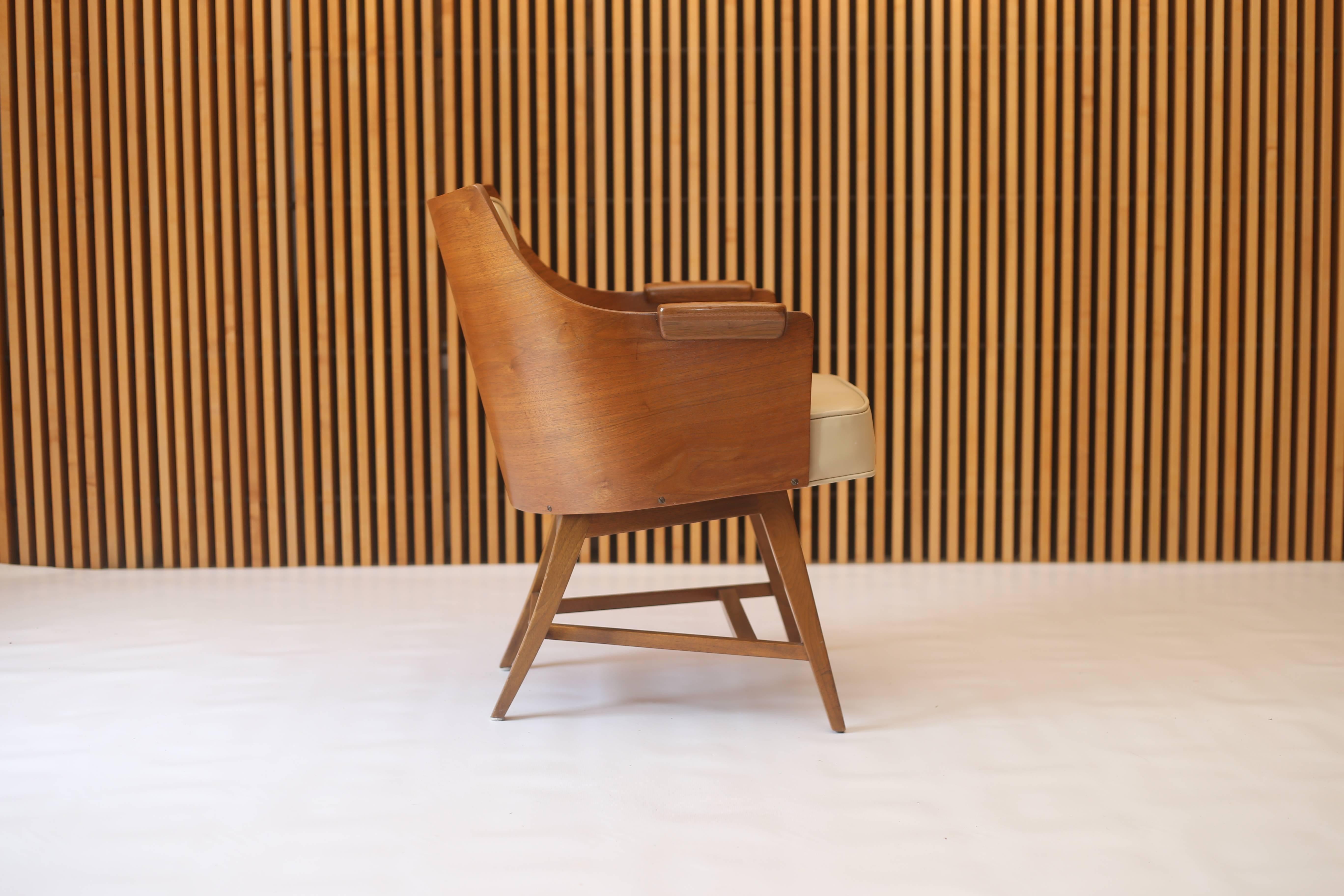 Mid-Century Modern Edward Wormley for Dunbar Leather and Walnut Barrel Back Lounge Chair No. 5646