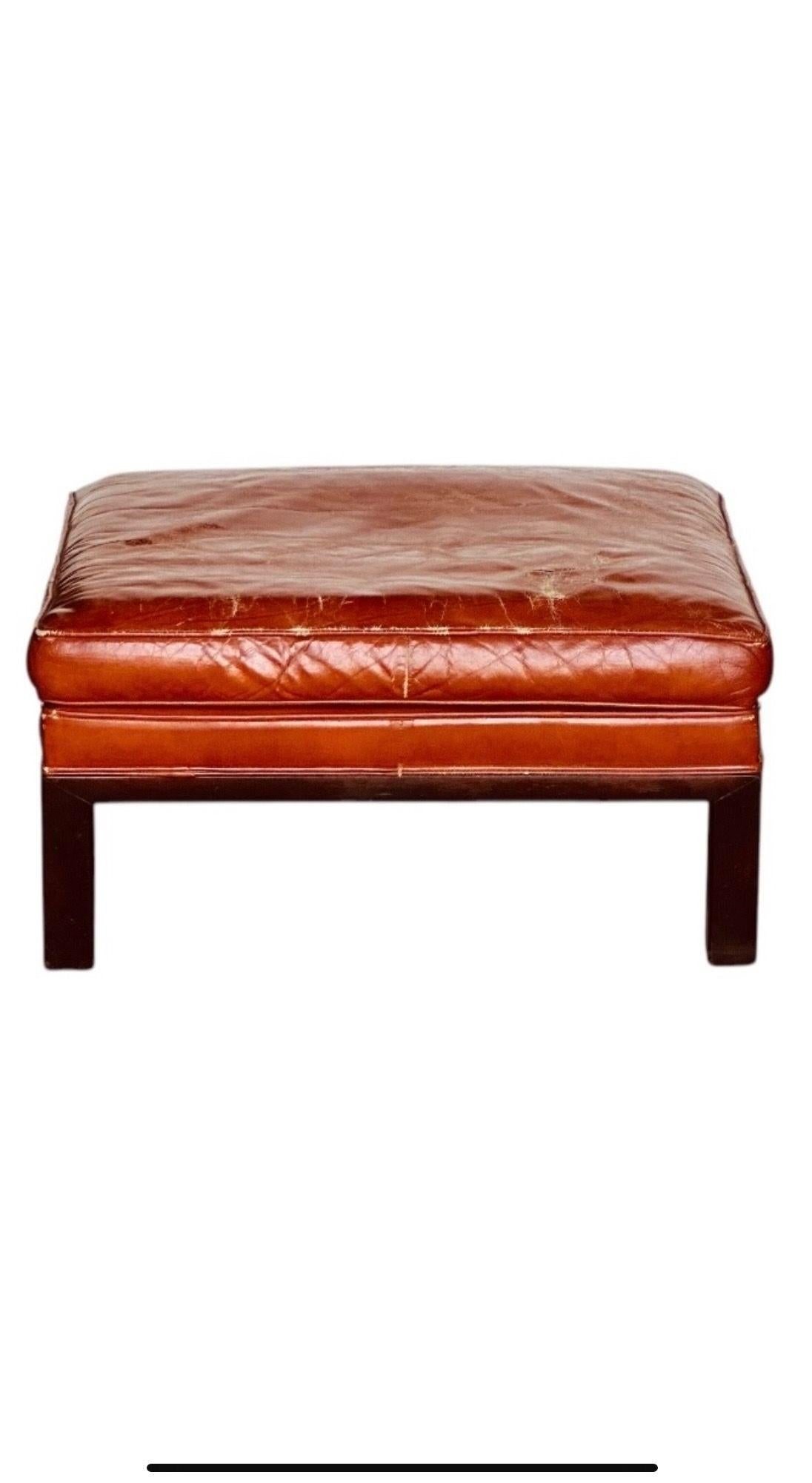 Edward Wormley für Dunbar, Leder-Ottomanen, 1960 (Mitte des 20. Jahrhunderts) im Angebot