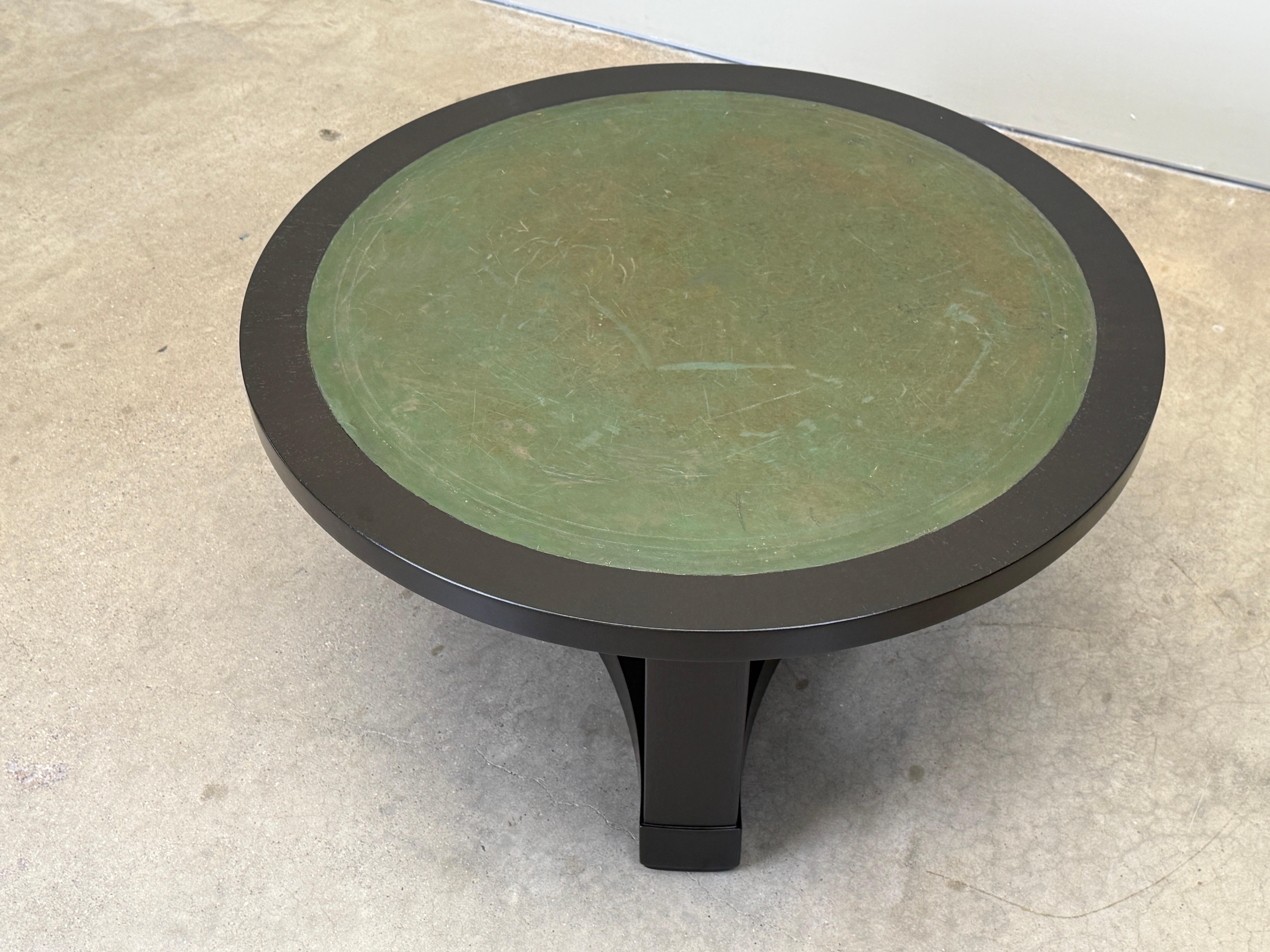 Mesa baja con tapa de cuero Edward Wormley para Dunbar en venta 2