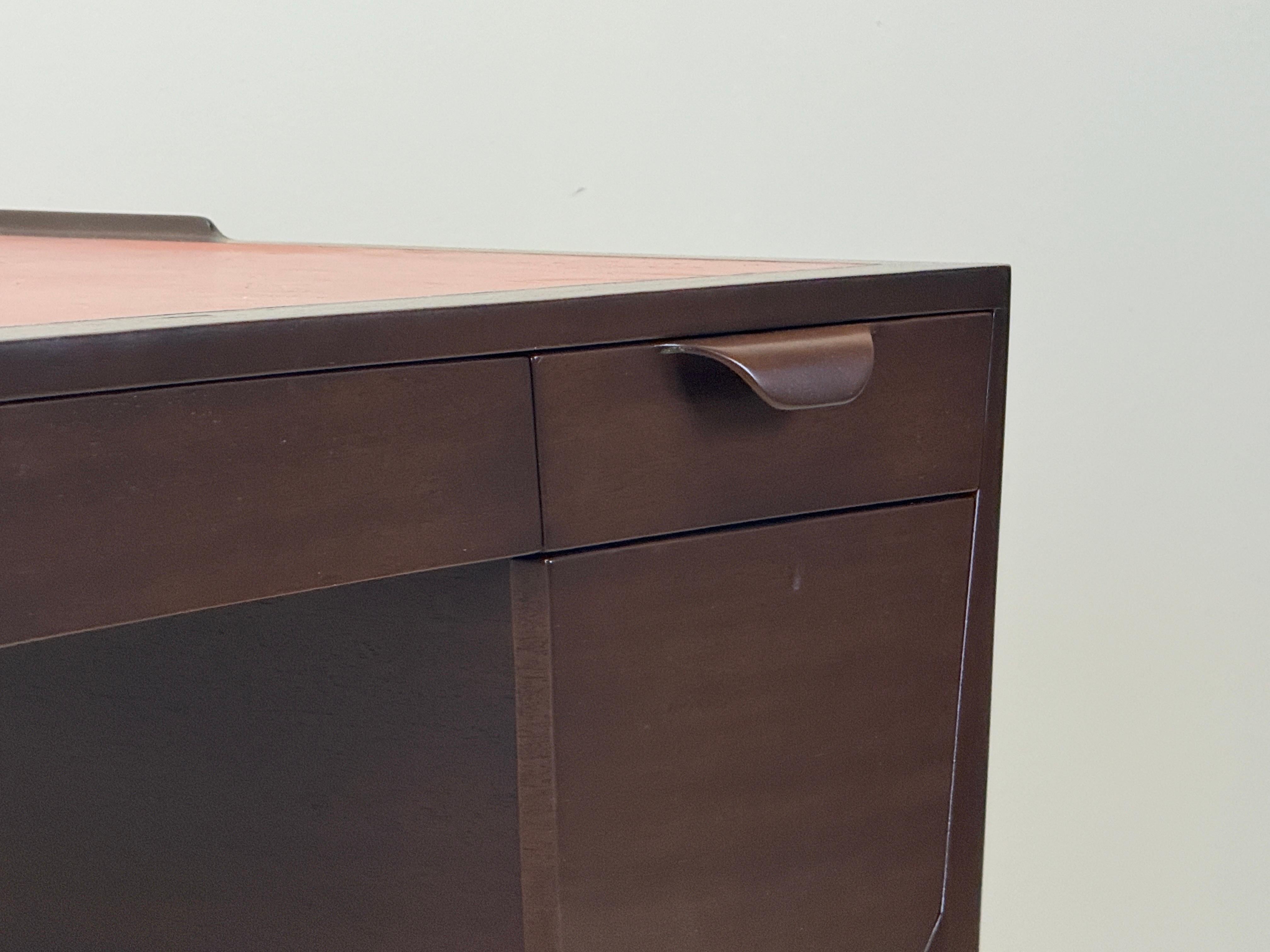 Edward Wormley for Dunbar Leather Top Desk im Angebot 5