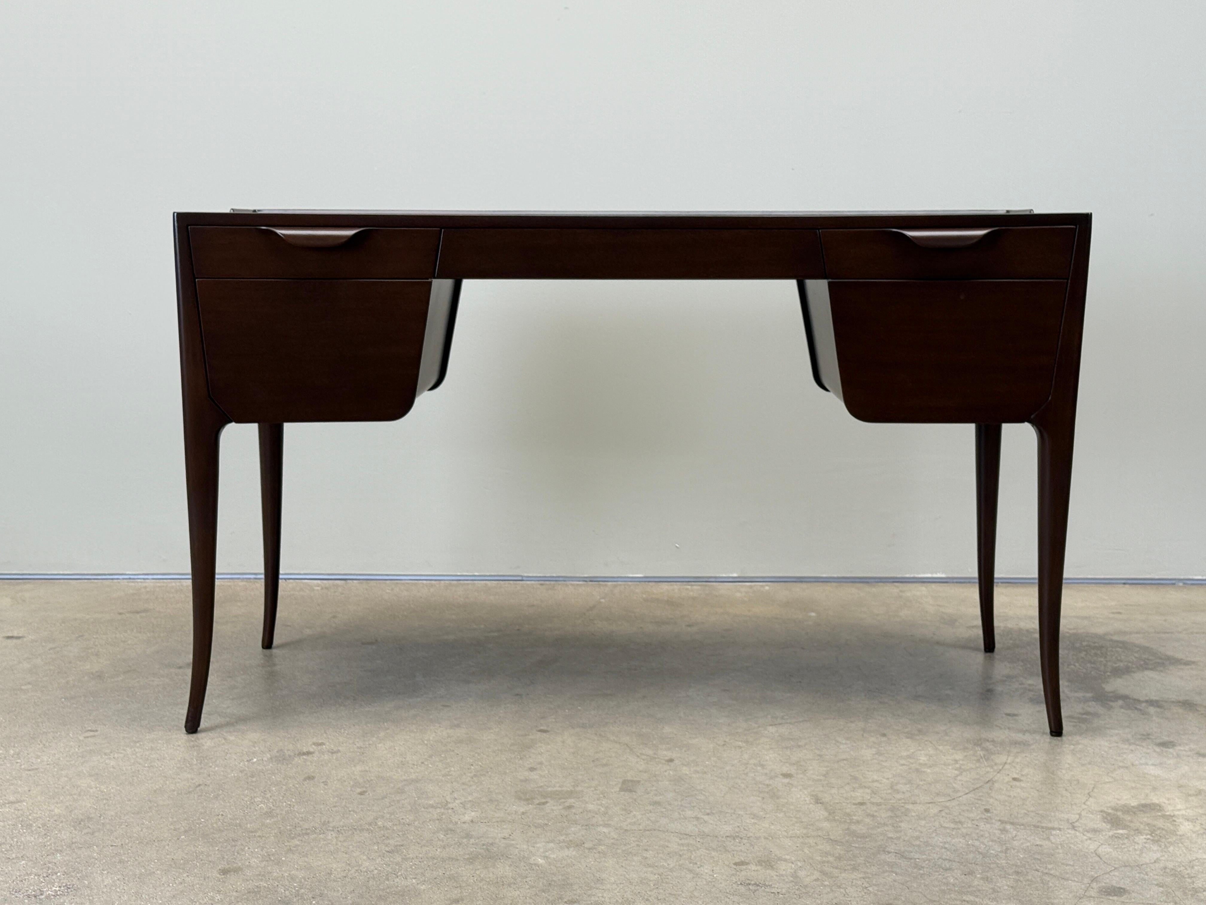 Edward Wormley for Dunbar Leather Top Desk im Zustand „Gut“ im Angebot in Dallas, TX