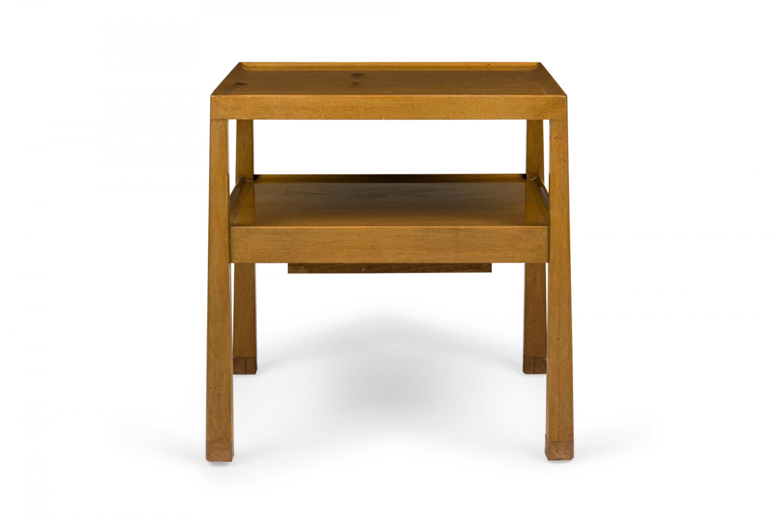 Edward Wormley for Dunbar Light Finished Wooden Two Tier End / Side Table In Good Condition For Sale In New York, NY
