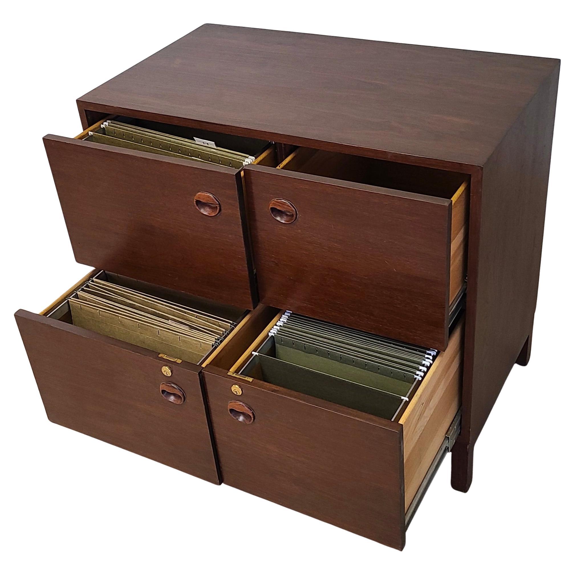 Edward Wormley for Dunbar Low Filer Drawer Cabinet #825 in  Walnut For Sale 8