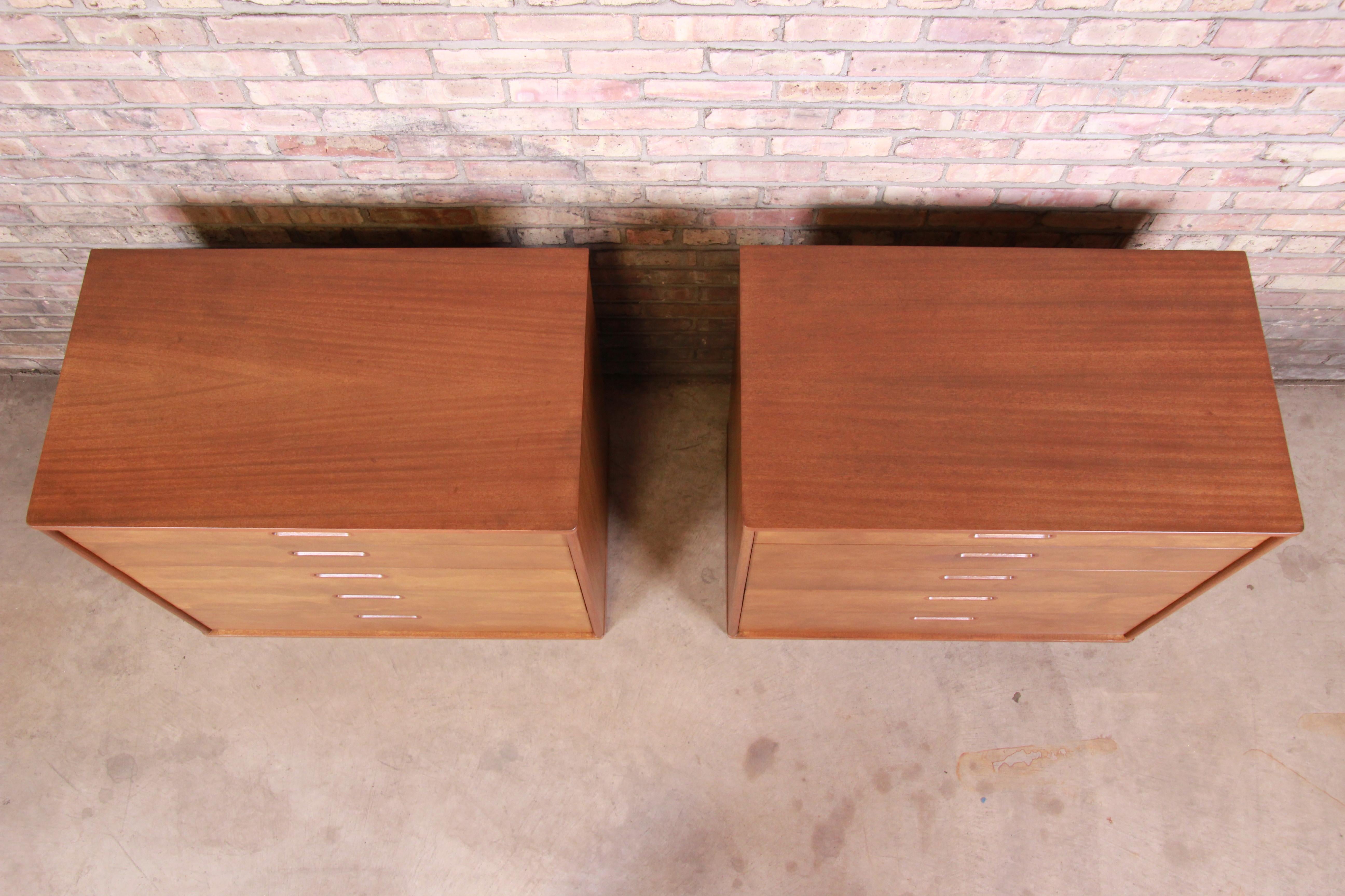 Edward Wormley for Dunbar Mahogany Bachelor Chests or Large Nightstands, Pair In Good Condition In South Bend, IN