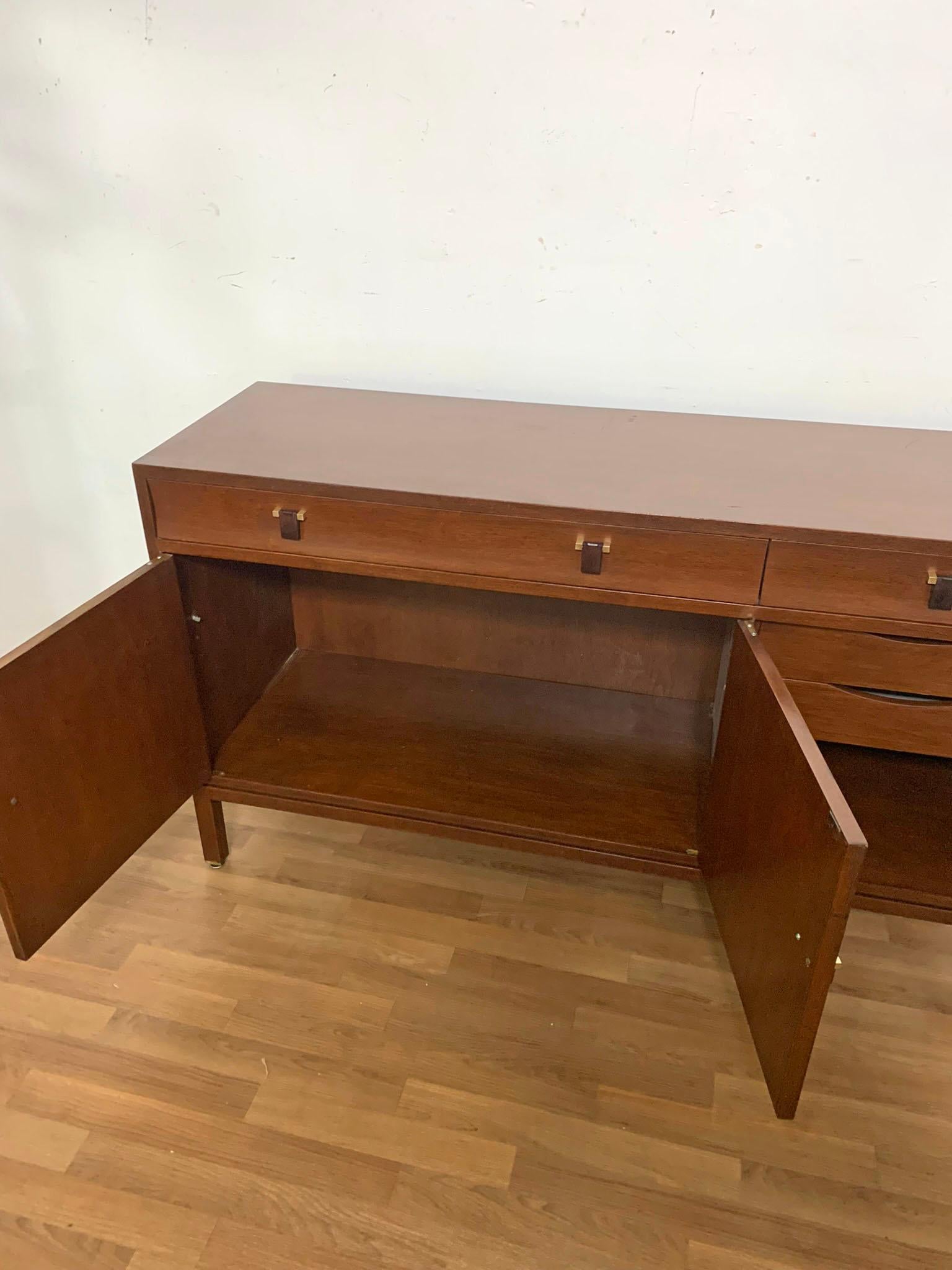Edward Wormley for Dunbar Mahogany Credenza with Rosewood Pulls, circa 1950s For Sale 7