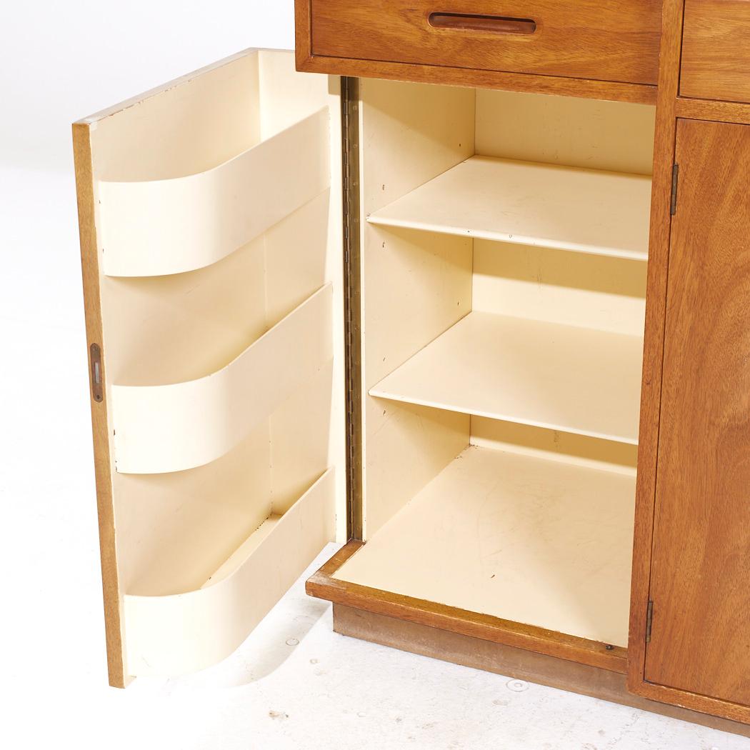 Mogano Edward Wormley per Dunbar Credenza di metà secolo in mogano sbiancato in vendita