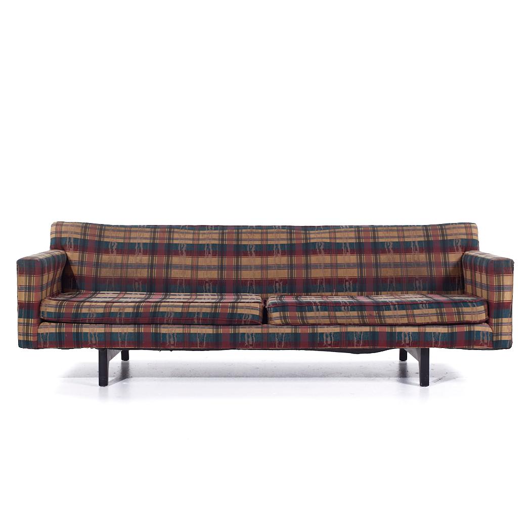 Edward Wormley pour Dunbar Canapé à dossier à consoles du milieu du siècle dernier

Ce canapé mesure : 84.5 large x 31 profond x 28 pouces de haut, avec une hauteur d'assise de 15.25 et une hauteur d'accoudoir de 23 pouces.

Tous les meubles peuvent